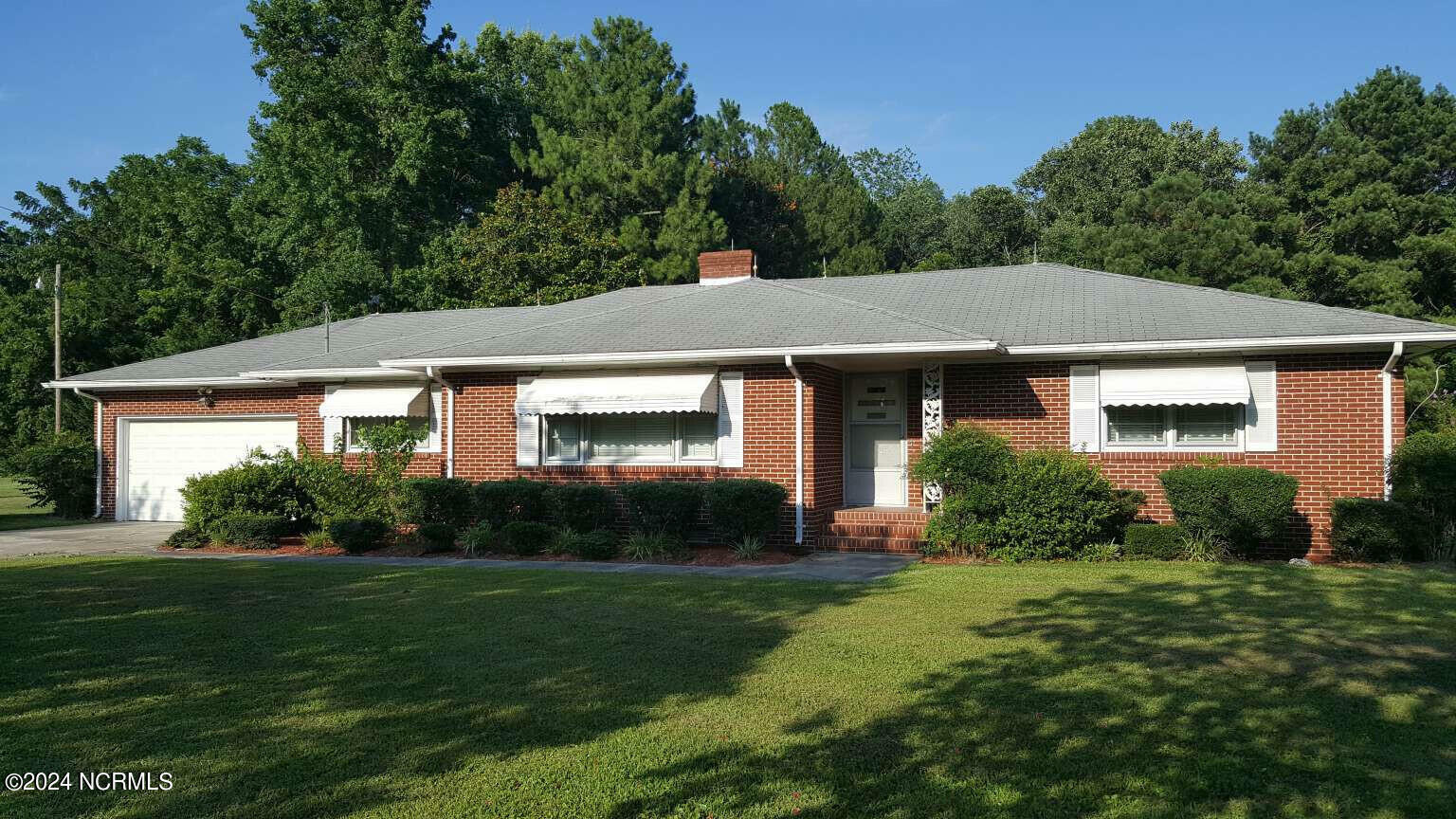 Property Photo:  1500 Peartree Road  NC 27909 