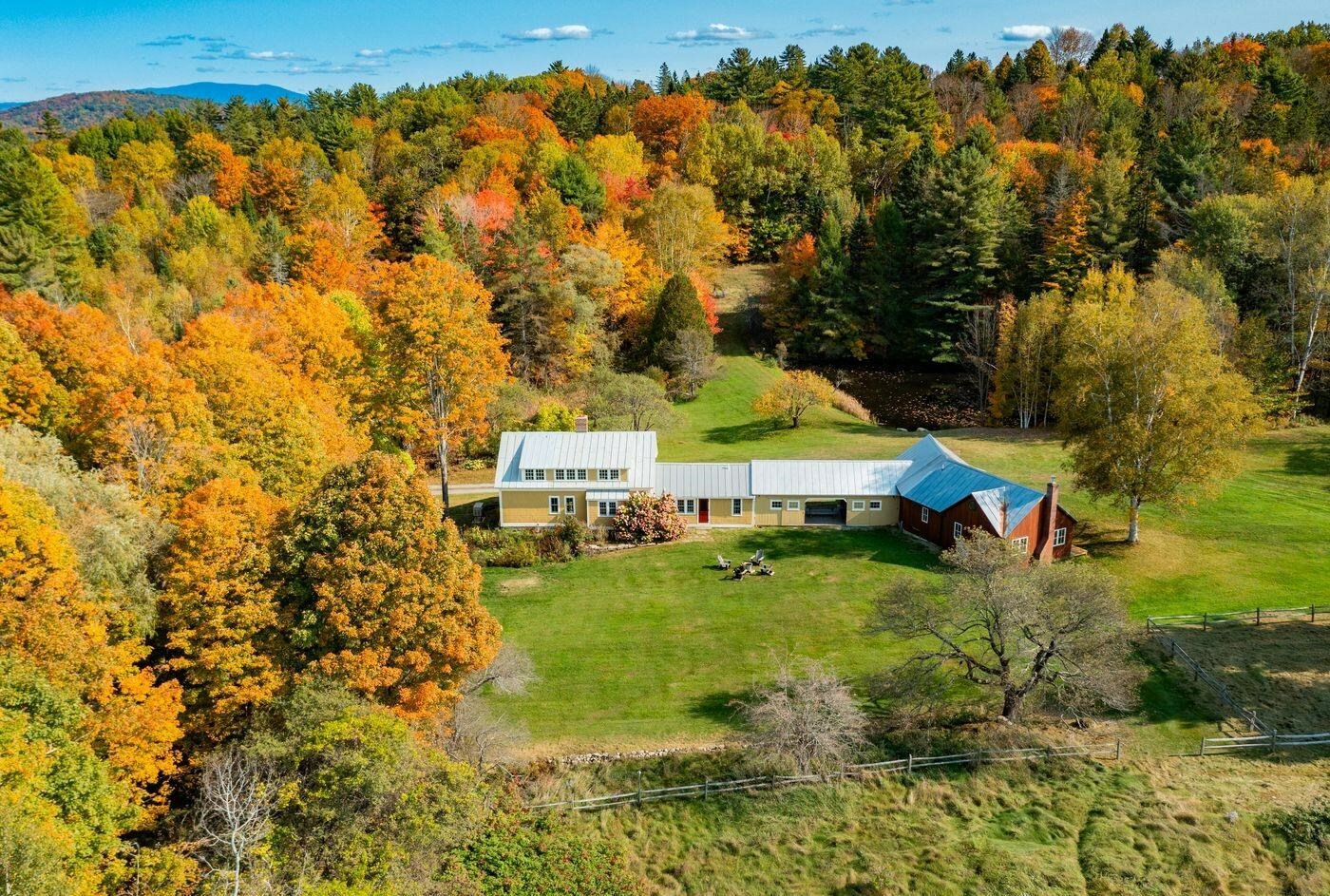 Property Photo:  706 Dearborn Hill Road  VT 05039 