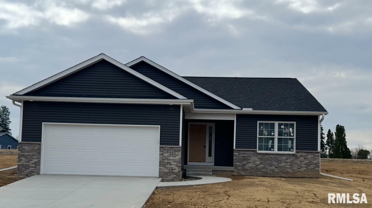 Property Photo: 941 9th Avenue North IA 52732