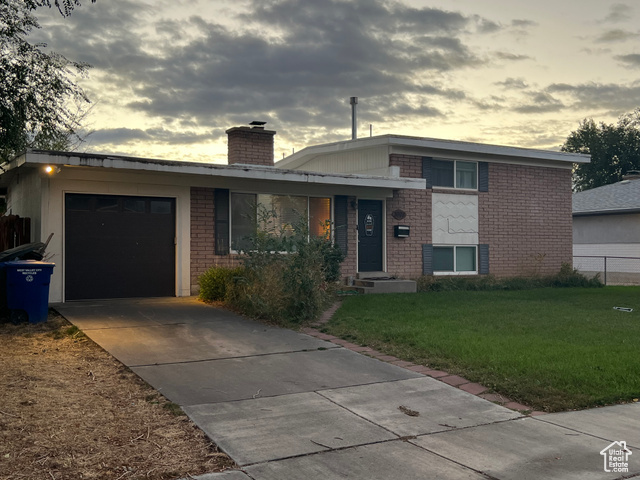 3978 S Sunnyvale Dr  West Valley City UT 84120 photo