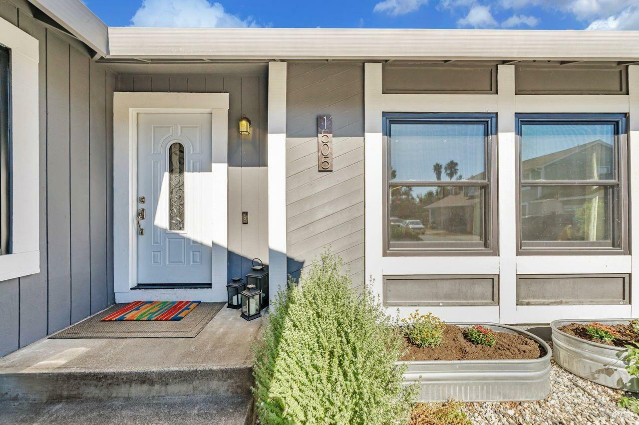 Property Photo:  1505 Rainier Avenue  CA 94954 