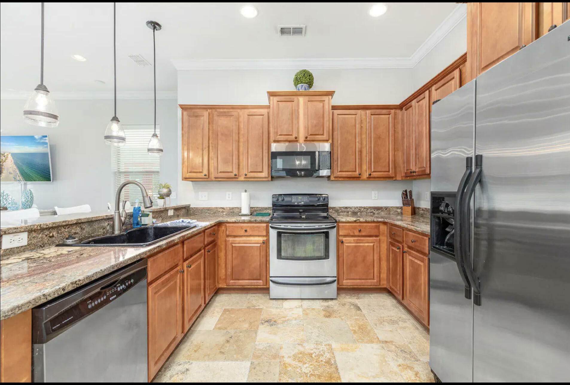 Property Photo: 221 Tahitian Way FL 32541