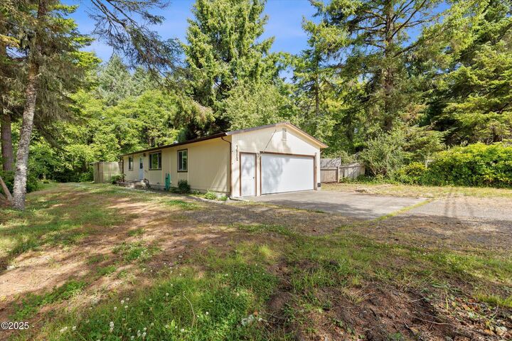 Property Photo: 7502 S Coast Highway OR 97366