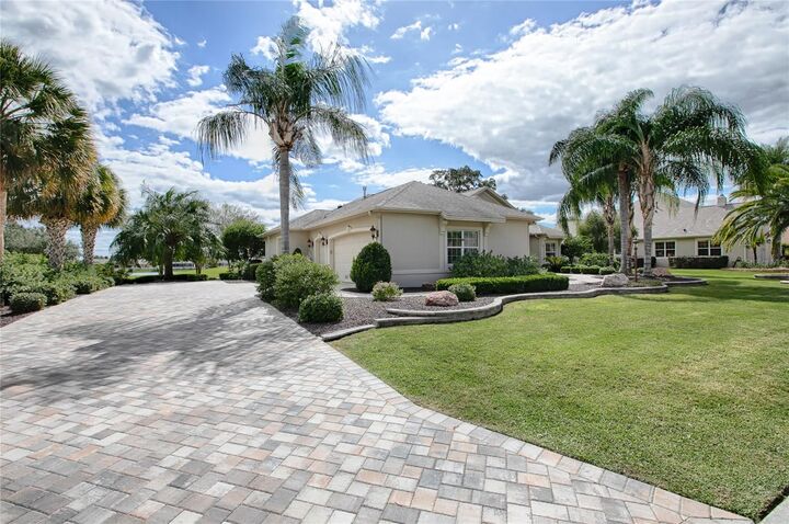 Property Photo: 1238 Russell Loop FL 32162