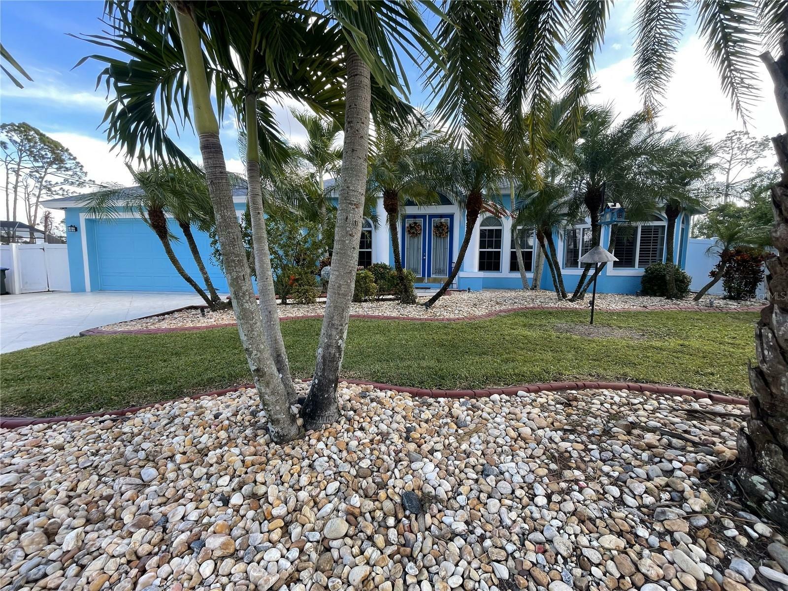 Property Photo:  1563 Arundel Avenue  FL 34288 