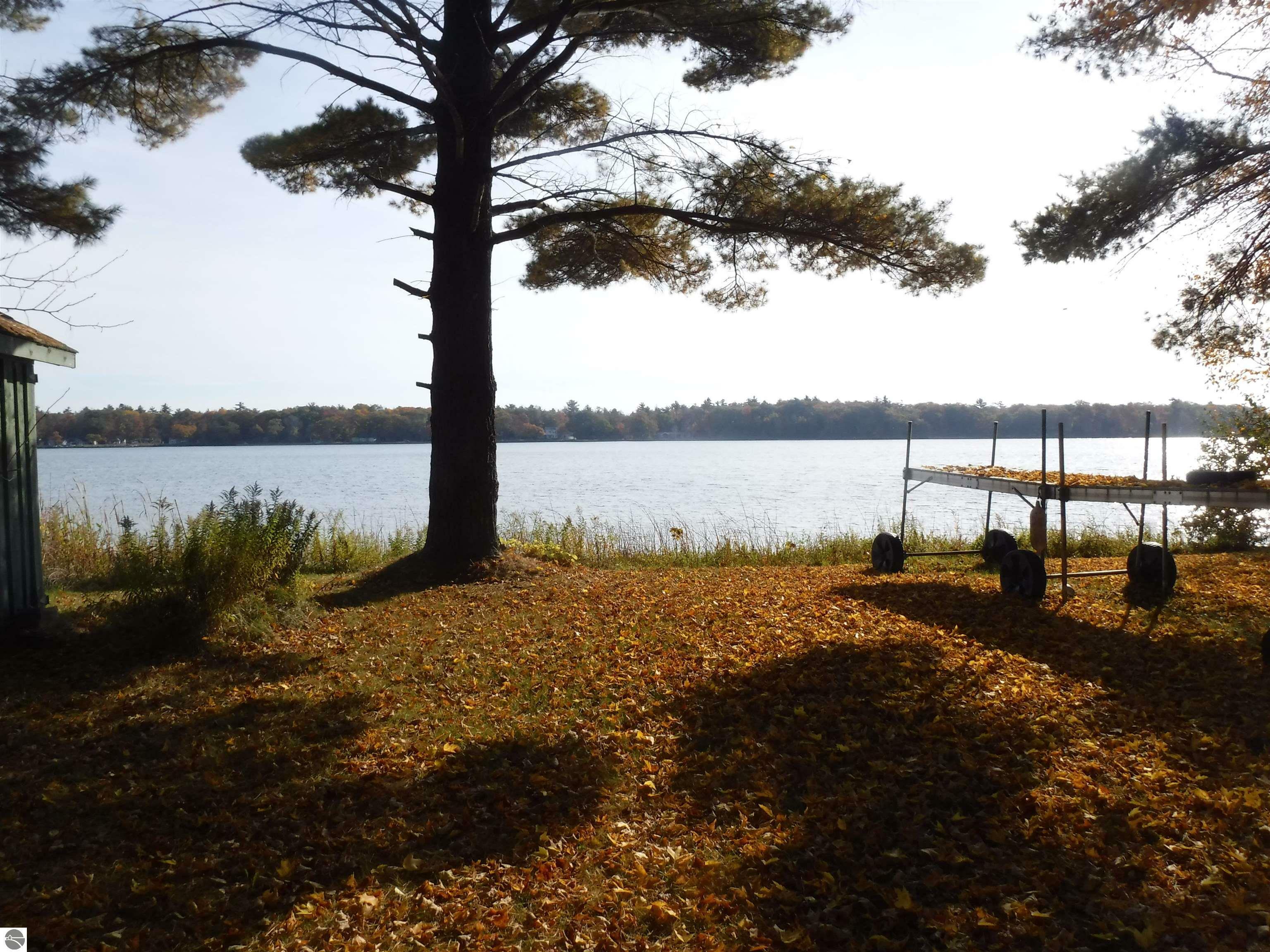 Property Photo:  4041 W Cedar Lake Road  MI 48738 