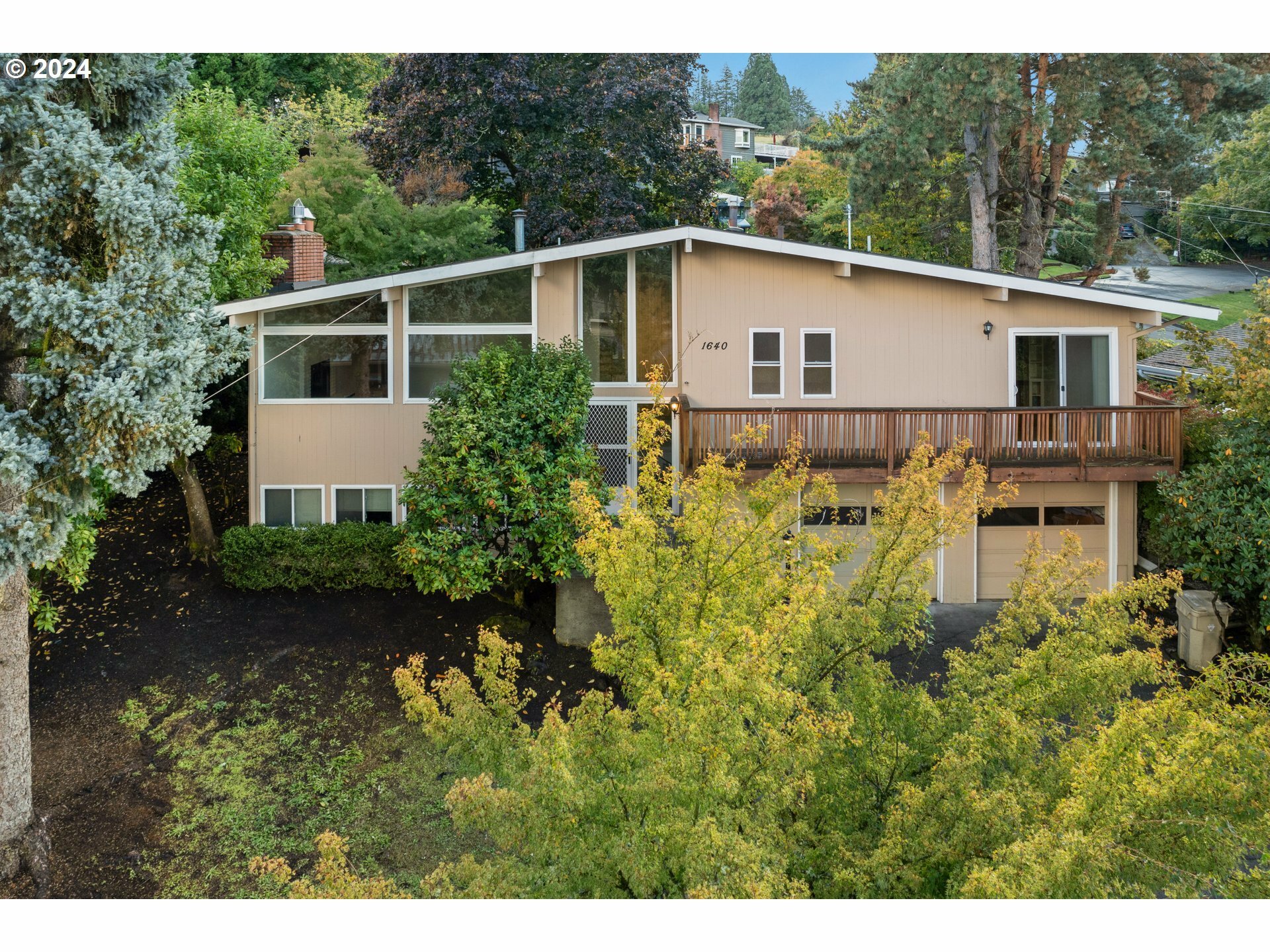 1640 Aspen St  Lake Oswego OR 97034 photo