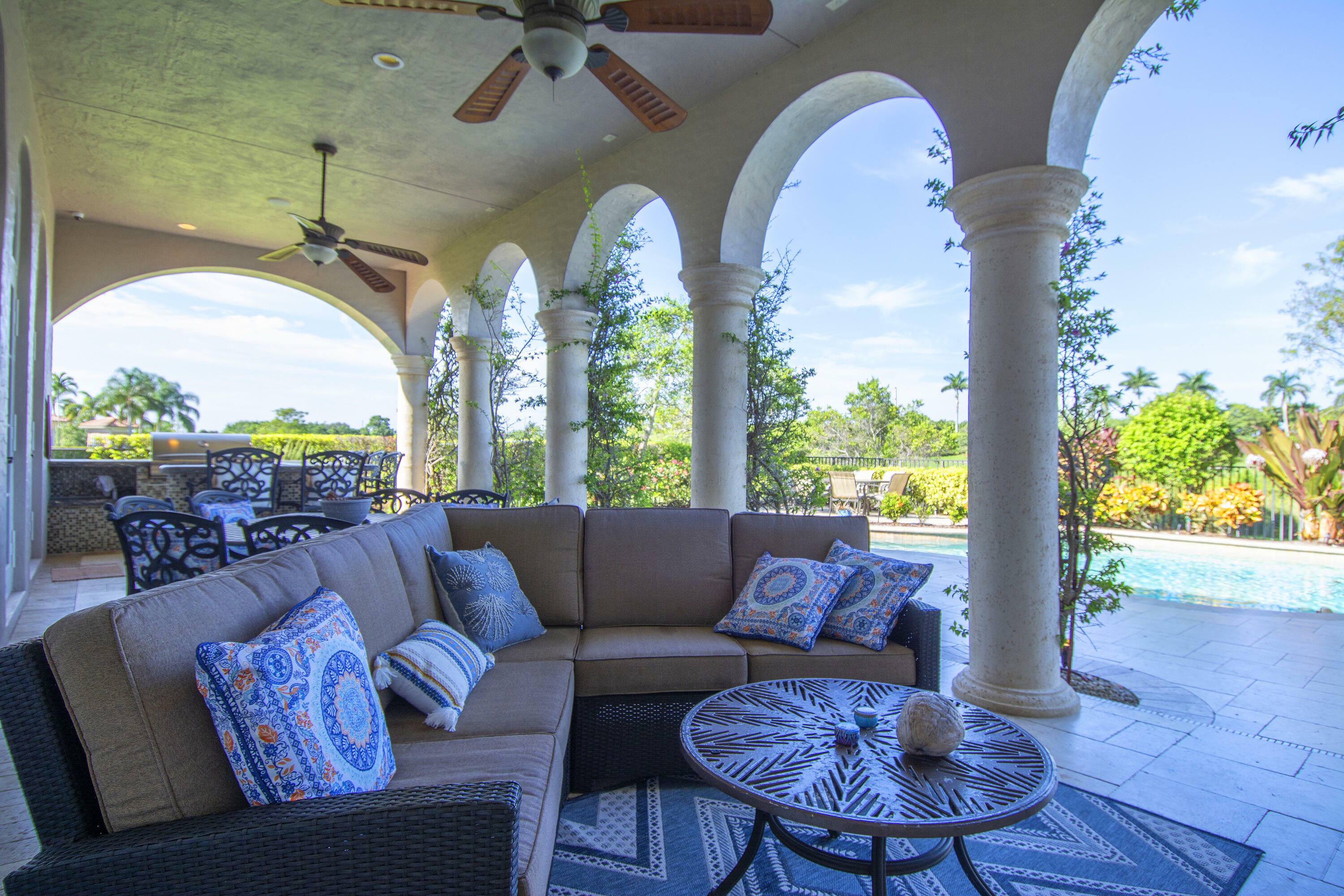 Property Photo: 138 SE Via San Marino FL 34984