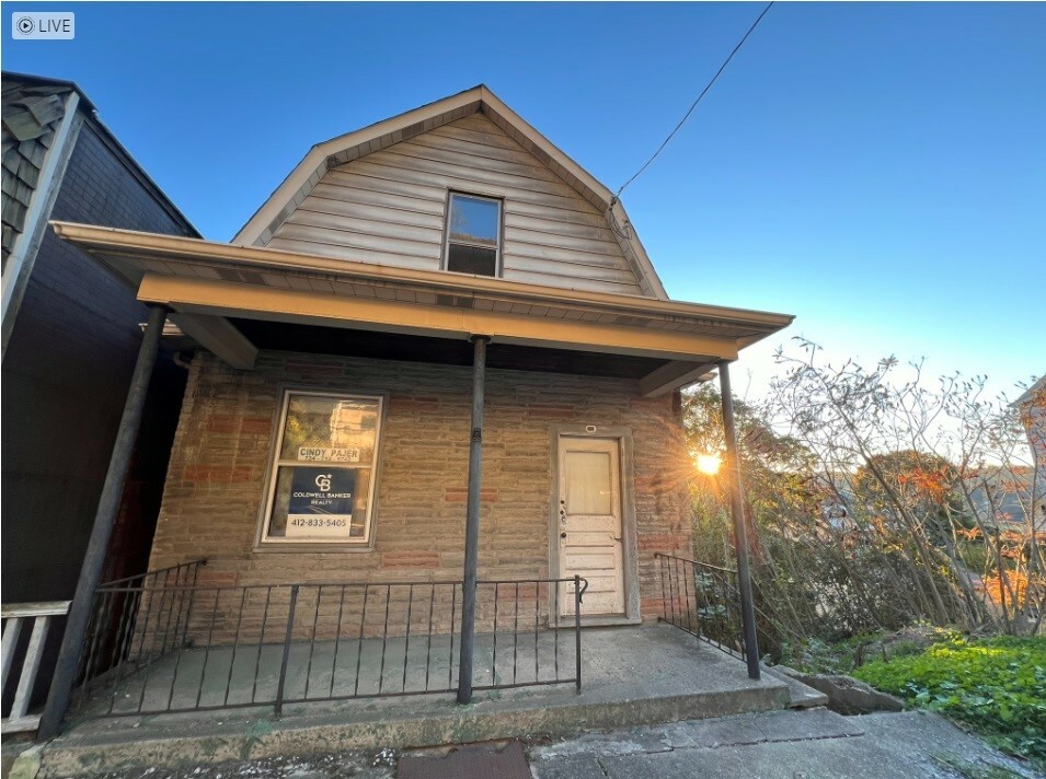 Property Photo:  345 Beaver Street  PA 15056 