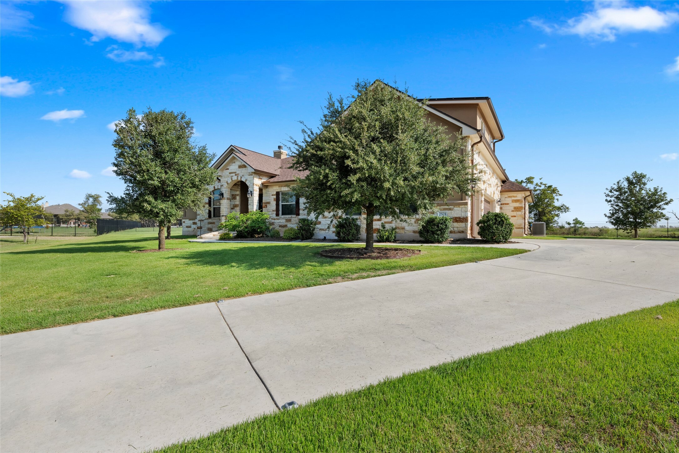 Property Photo:  2521 Square Nail Cove  TX 78641 