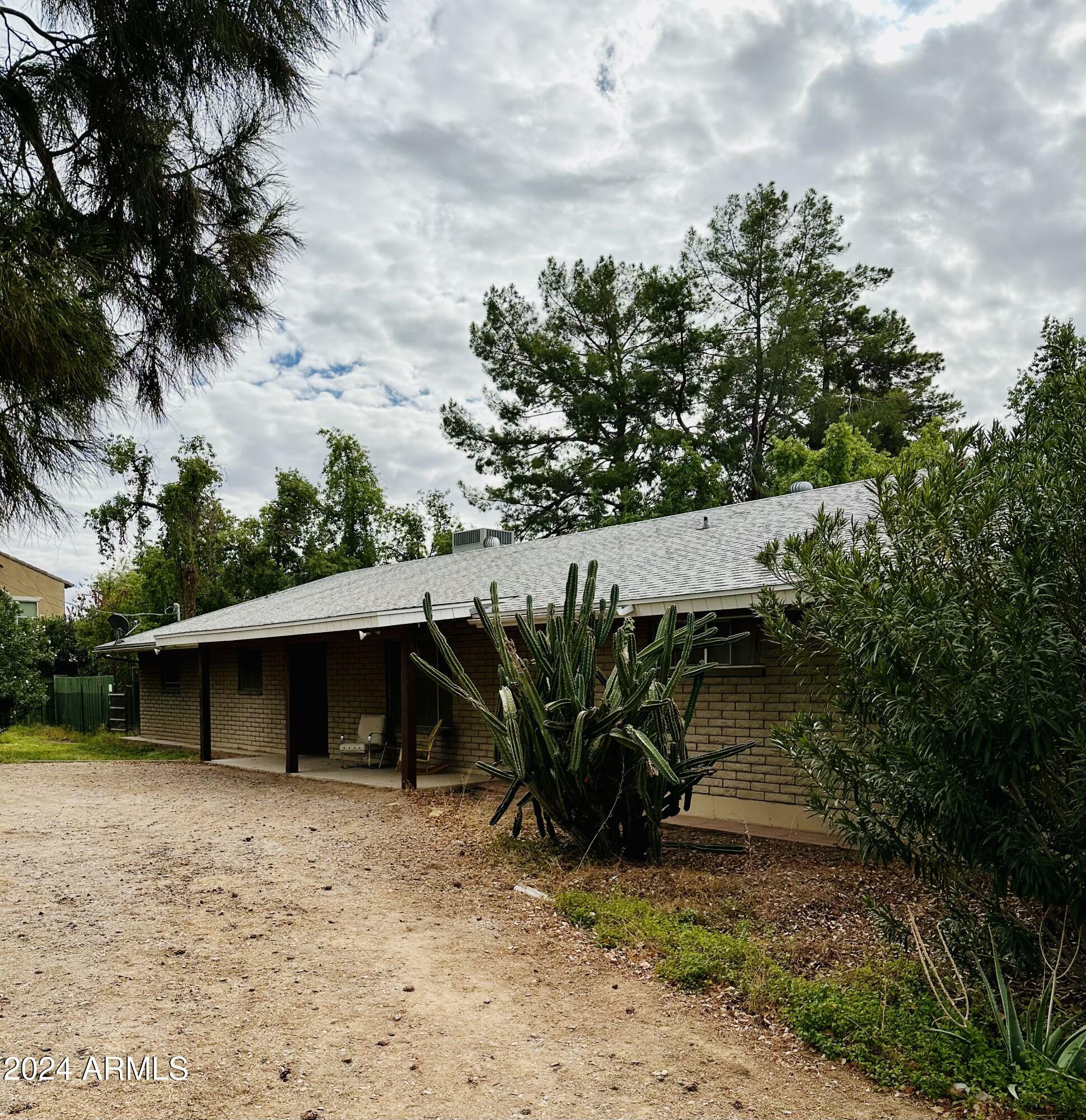 Property Photo:  1245 W Caroline Lane  AZ 85284 