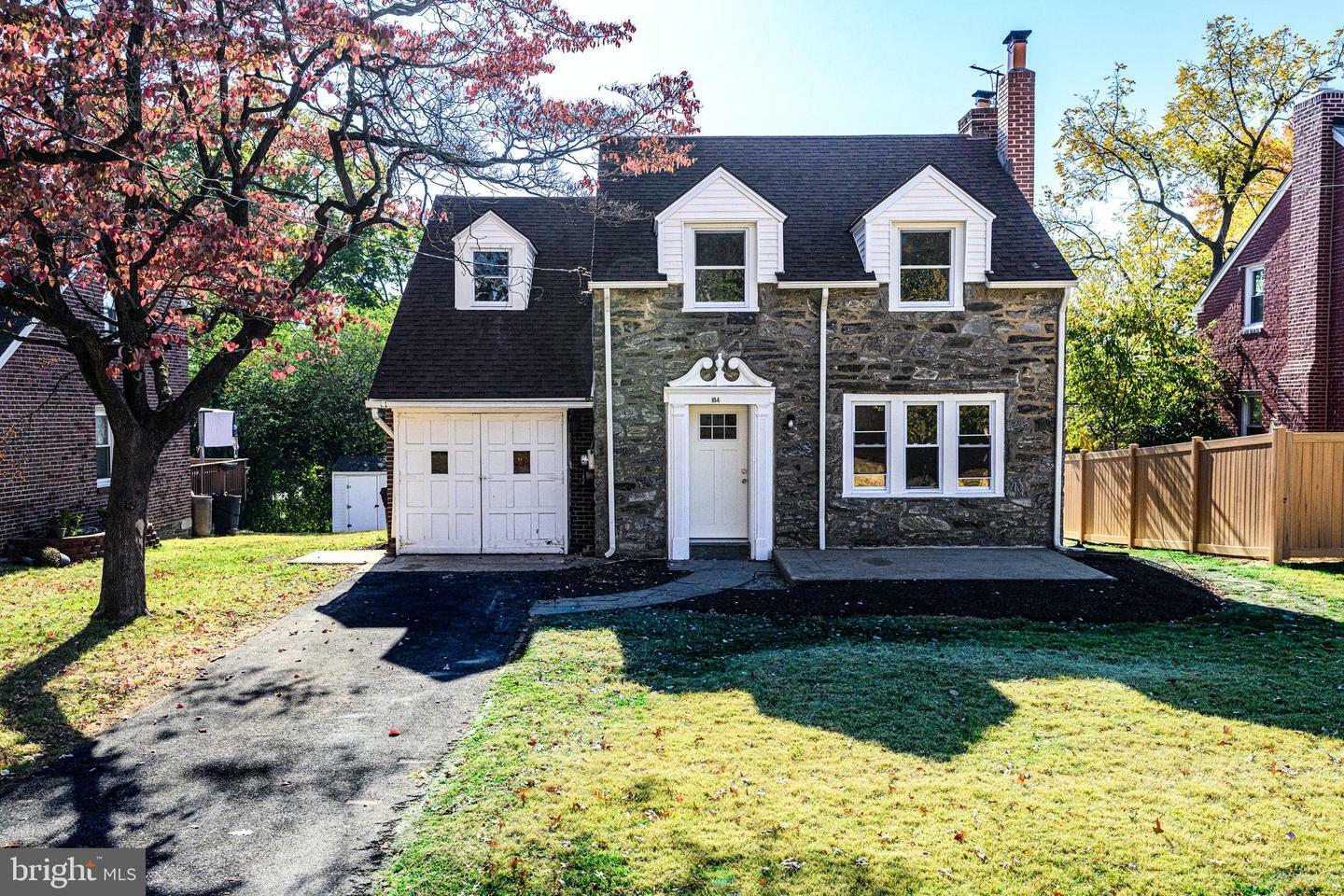 Property Photo:  184 W Greenwood Avenue  PA 19050 