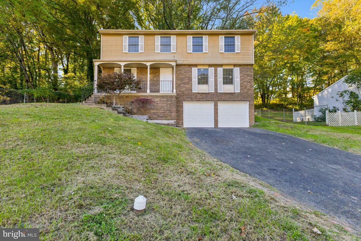 Property Photo:  2113 Briarwood Drive  MD 20601 