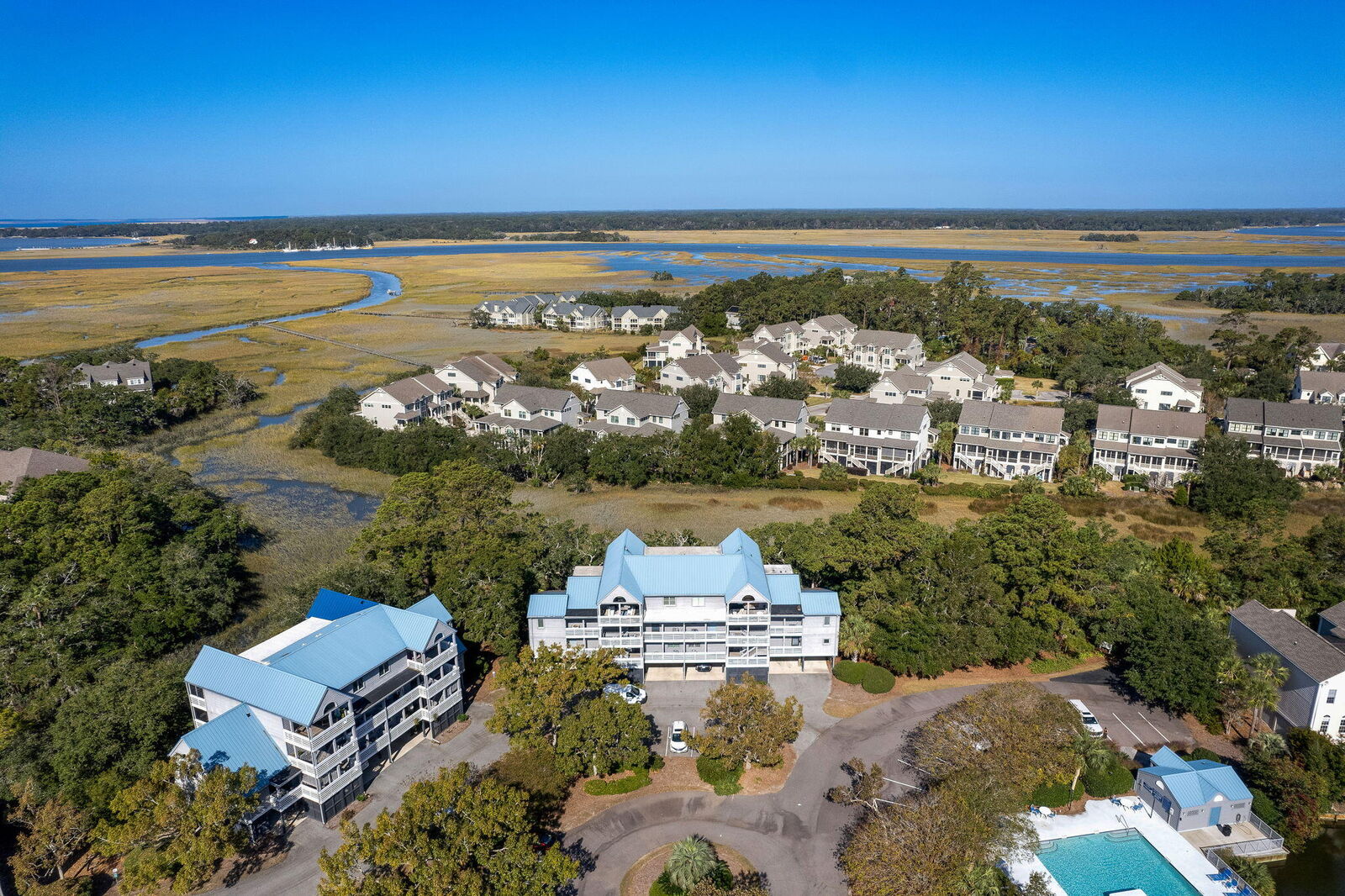 Property Photo:  2418 Racquet Club Drive  SC 29455 