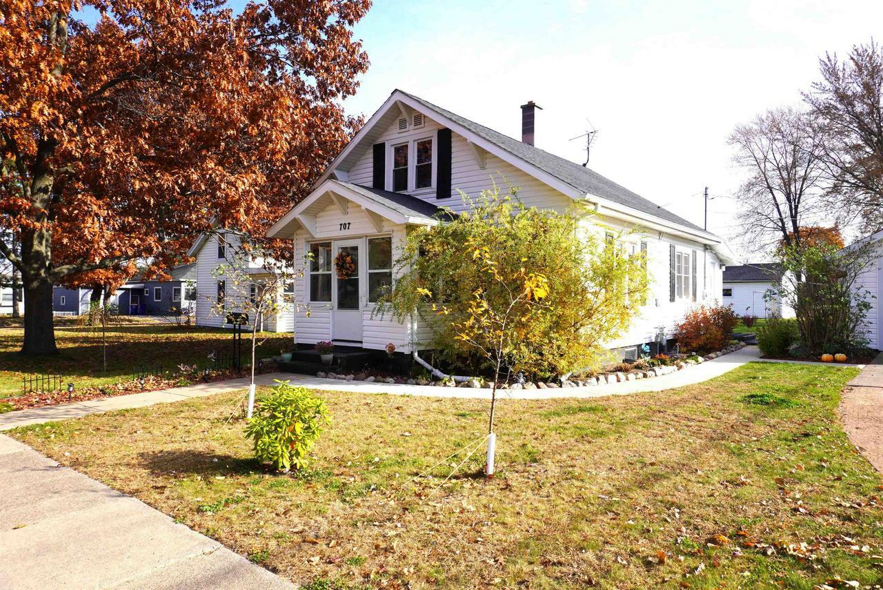 Property Photo:  707 North Mill Street  WI 54452 