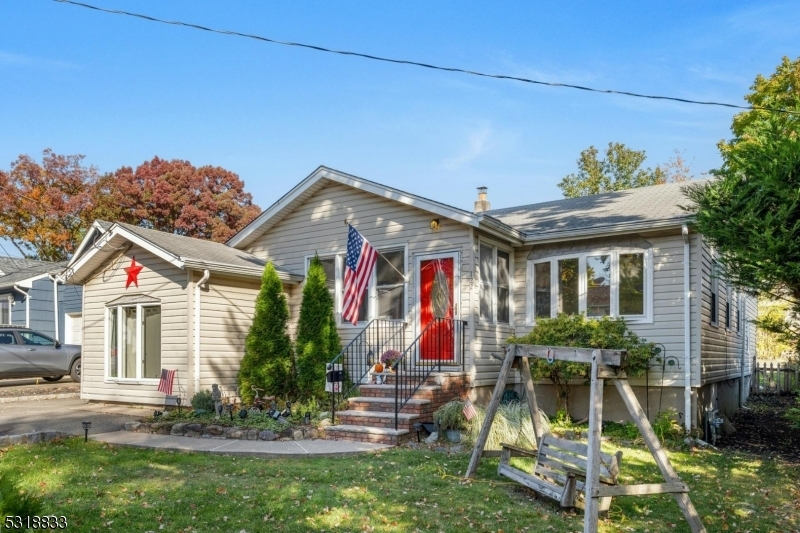 Property Photo:  122 Iroquois Ave  NJ 07034 