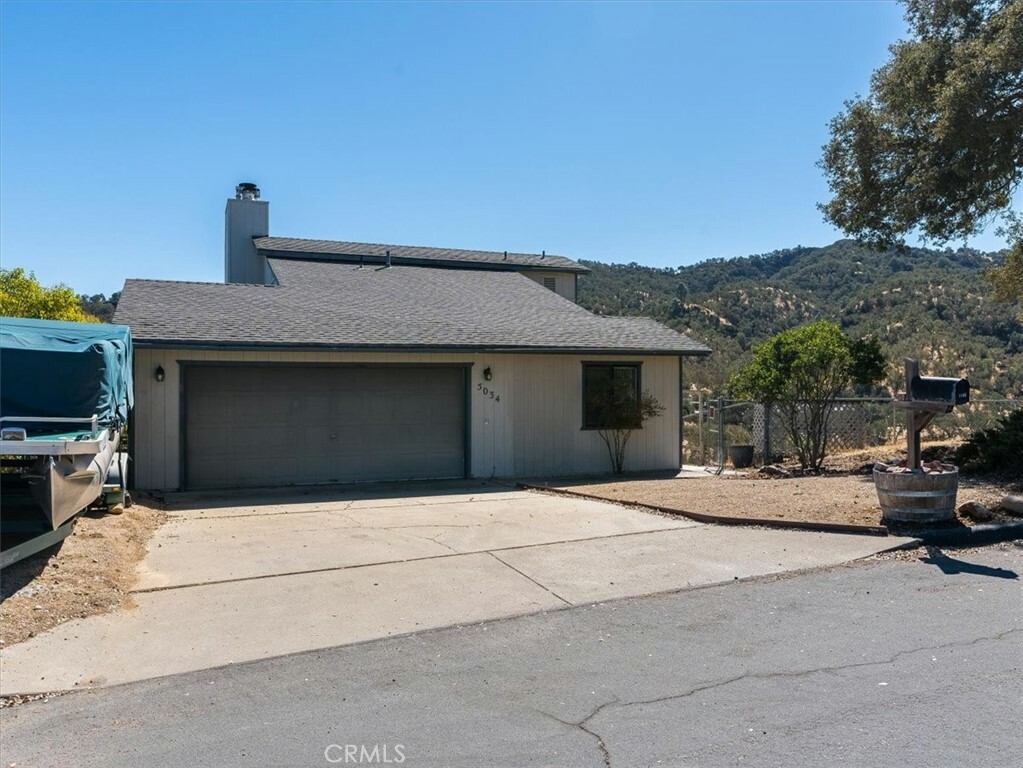 Property Photo:  5034 Meadow Lark Lane  CA 93446 