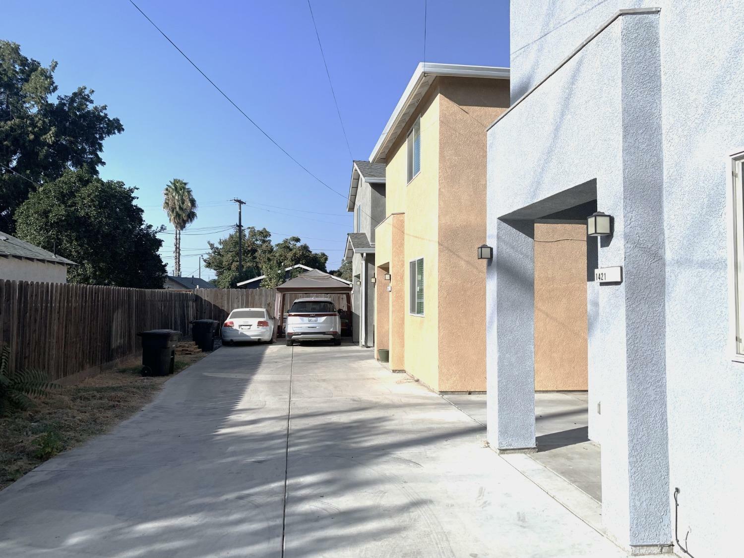 Property Photo:  1421 Canal Street  CA 95304 