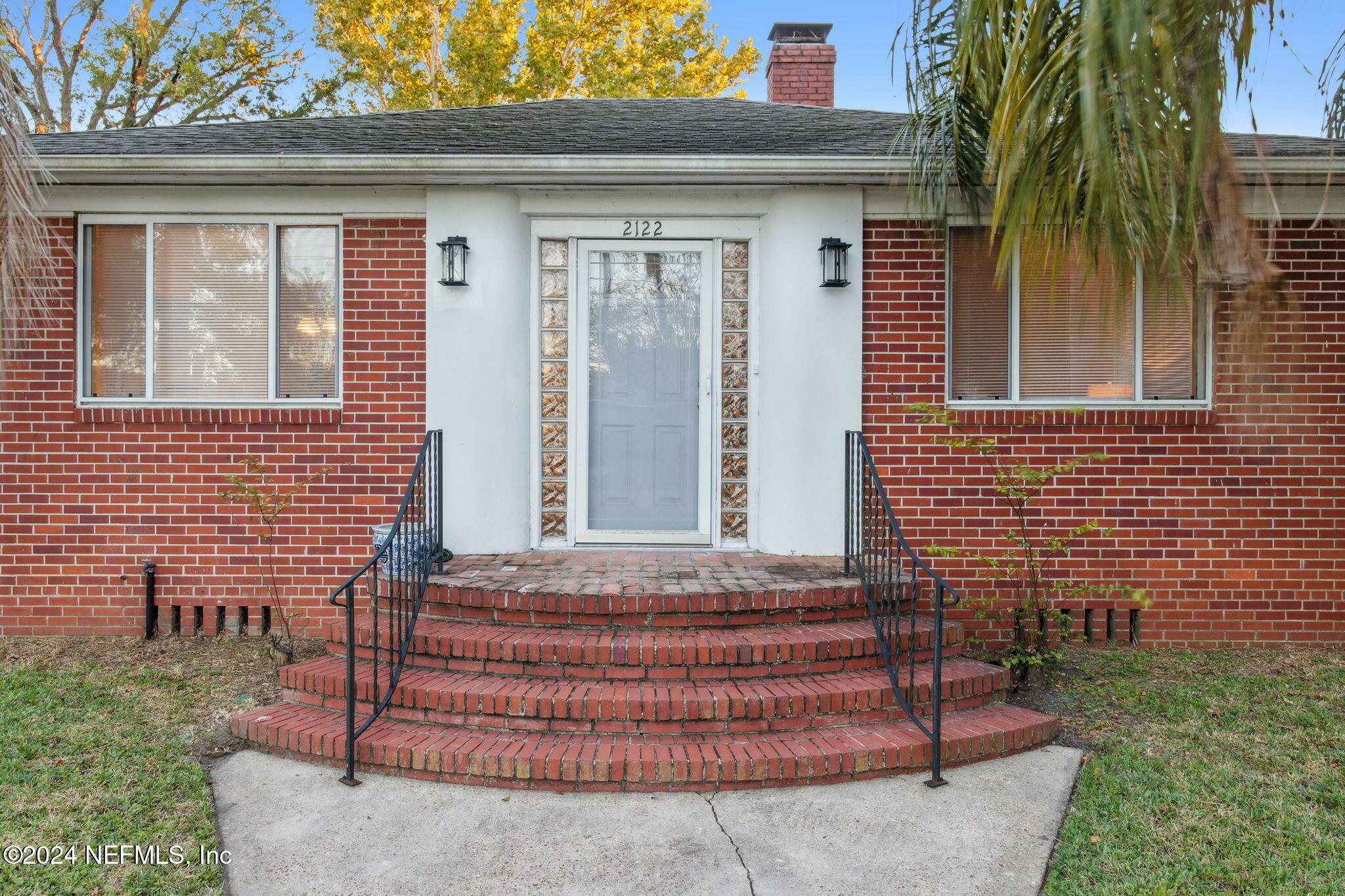 Property Photo:  2122 Gilmore Street  FL 32204 