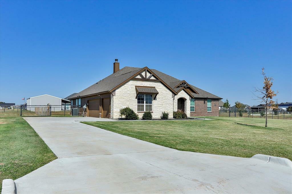 Property Photo:  6370 Rustic Edge Street  TX 76044 