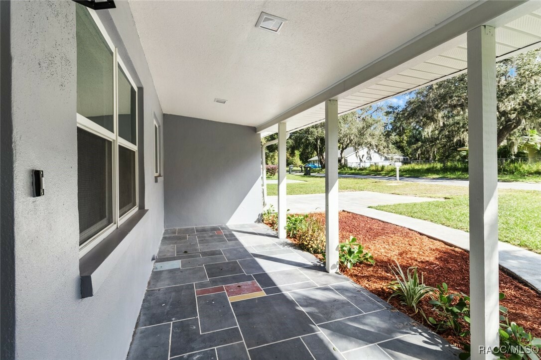 Property Photo:  735 Carnegie Drive  FL 34450 