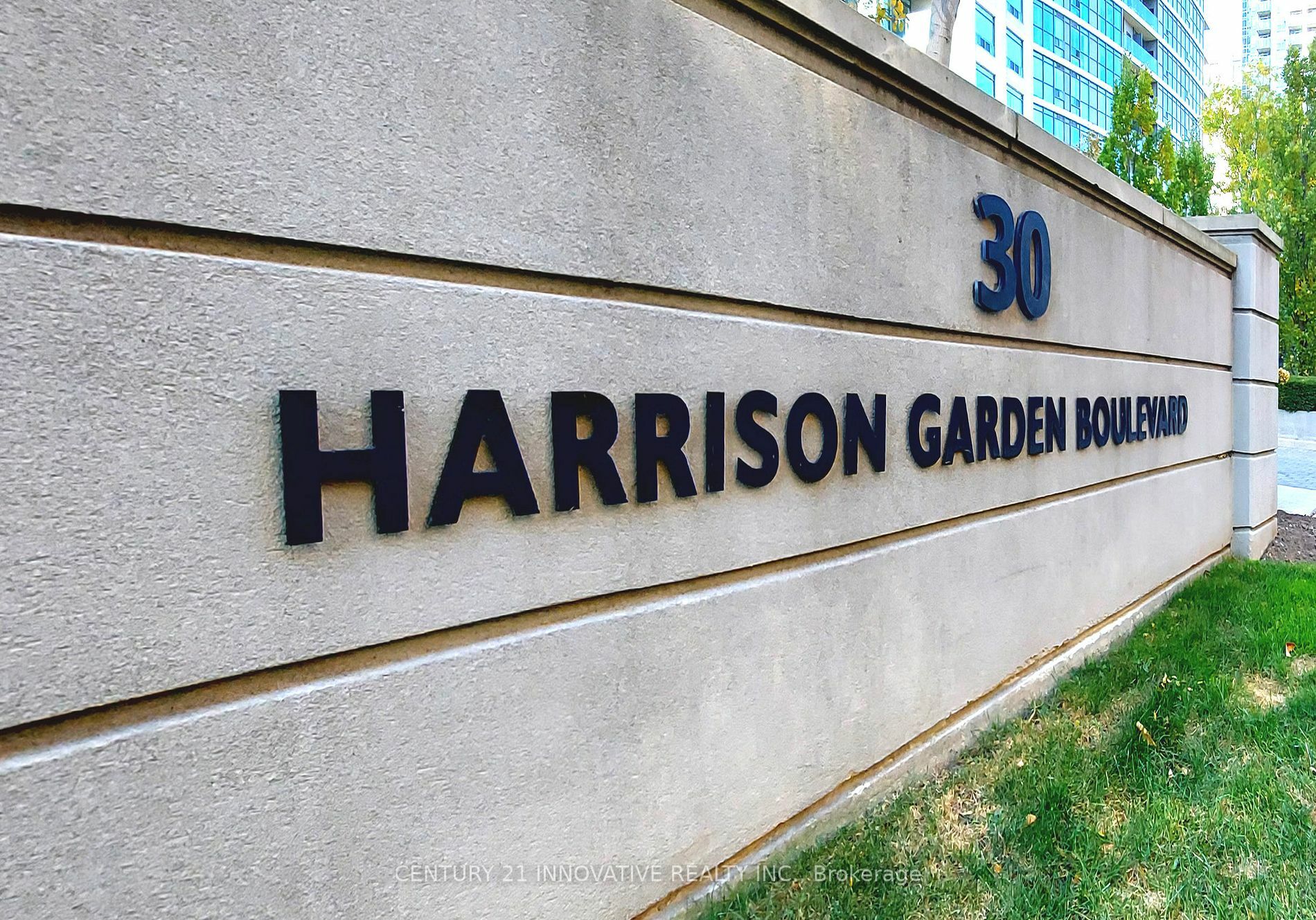 Photo de la propriété:  30 Harrison Garden Blvd 2201  ON M2N 7A9 