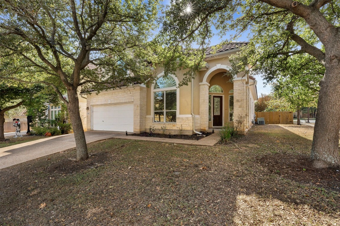 Property Photo:  15529 Interlachen Drive  TX 78717 