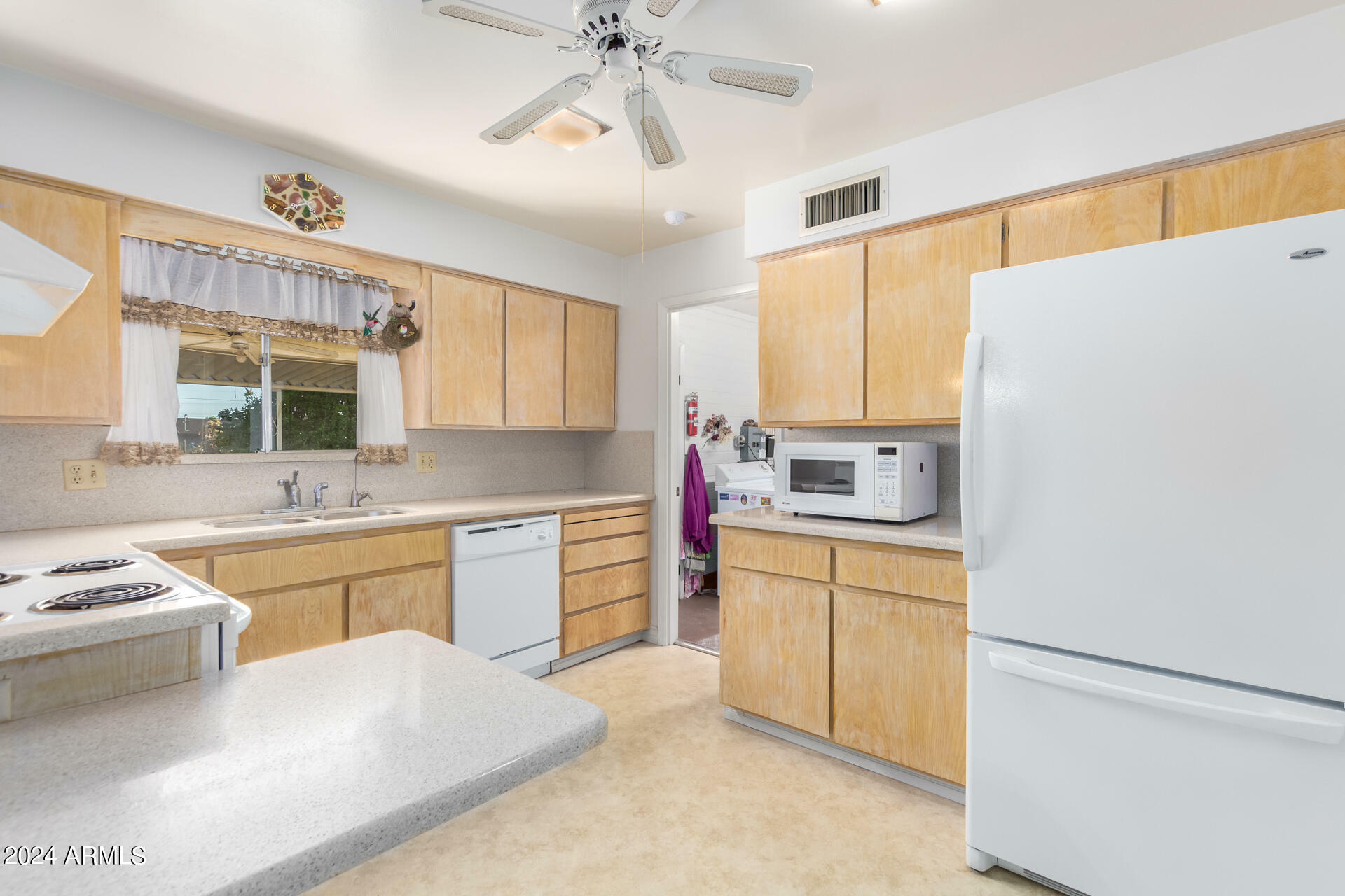 Property Photo:  5663 E Decatur Street  AZ 85205 