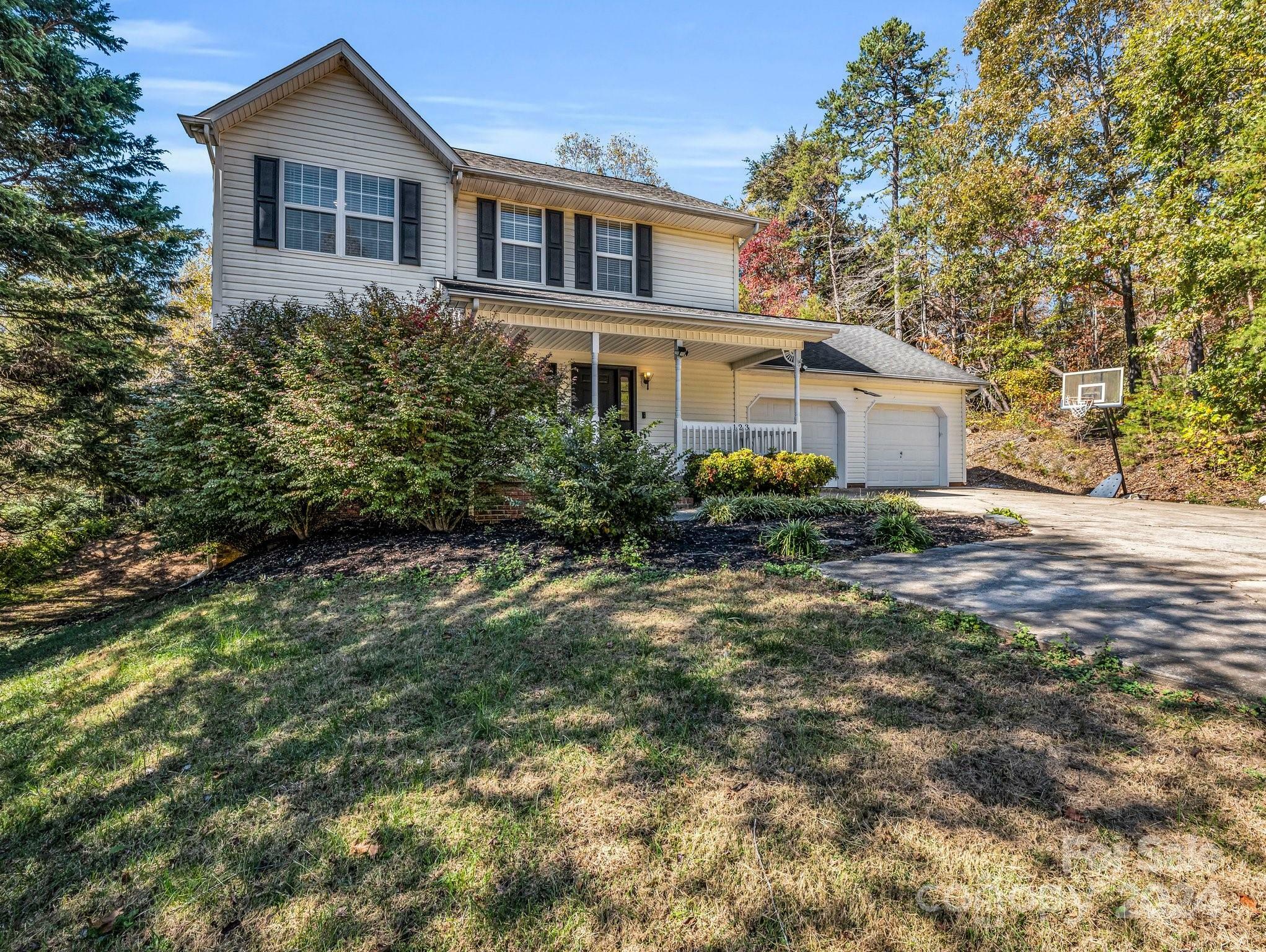 Property Photo:  123 Deacons Ridge Drive  NC 28139 