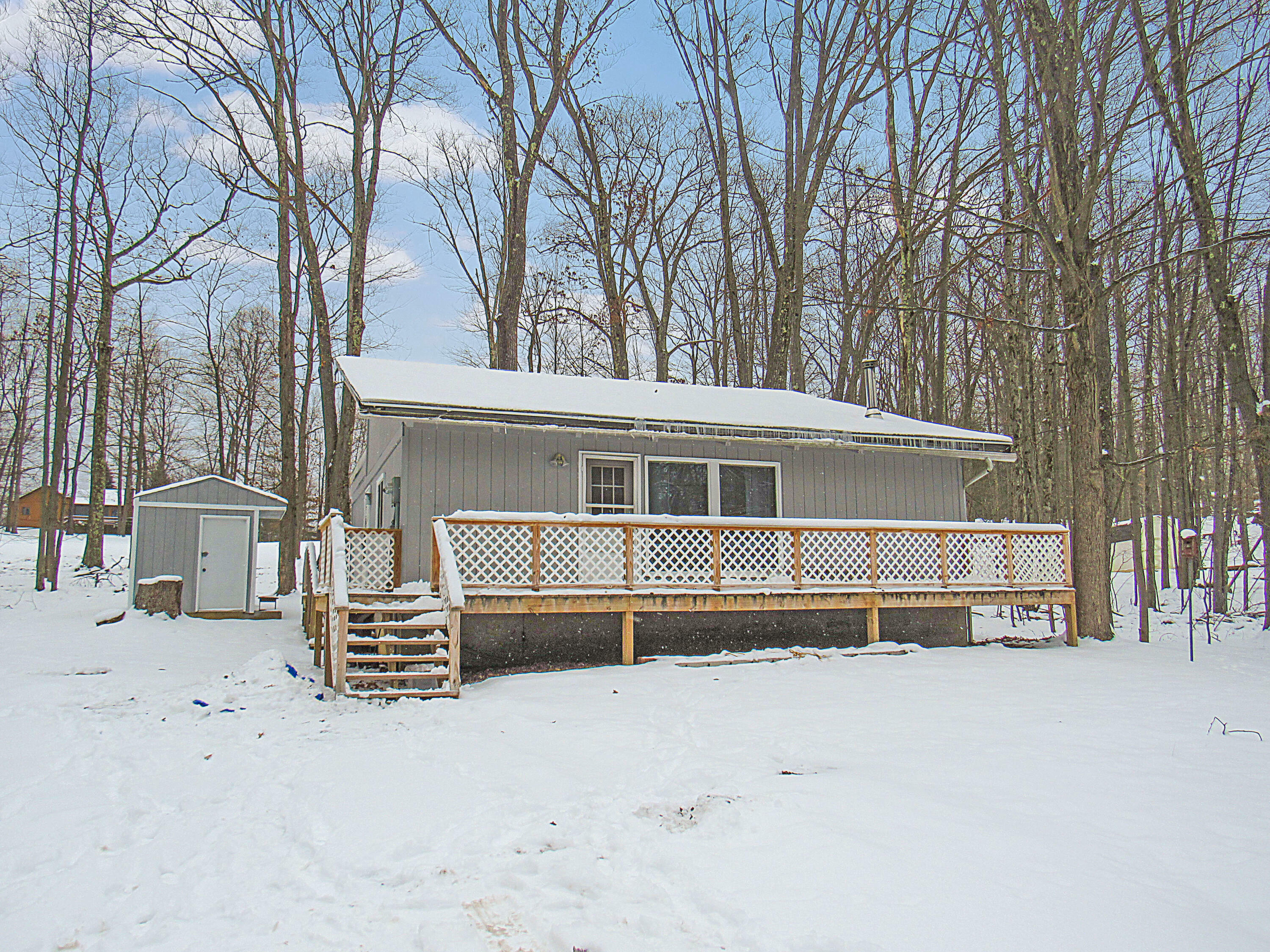 Property Photo:  2285 Bay Rd  PA 15801 