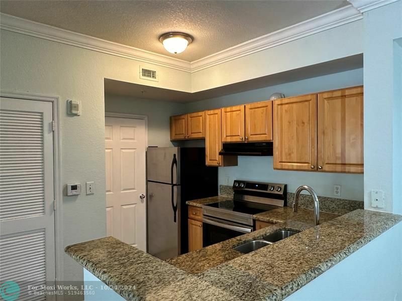 Property Photo:  15175 Michelangelo Blvd 105  FL 33446 