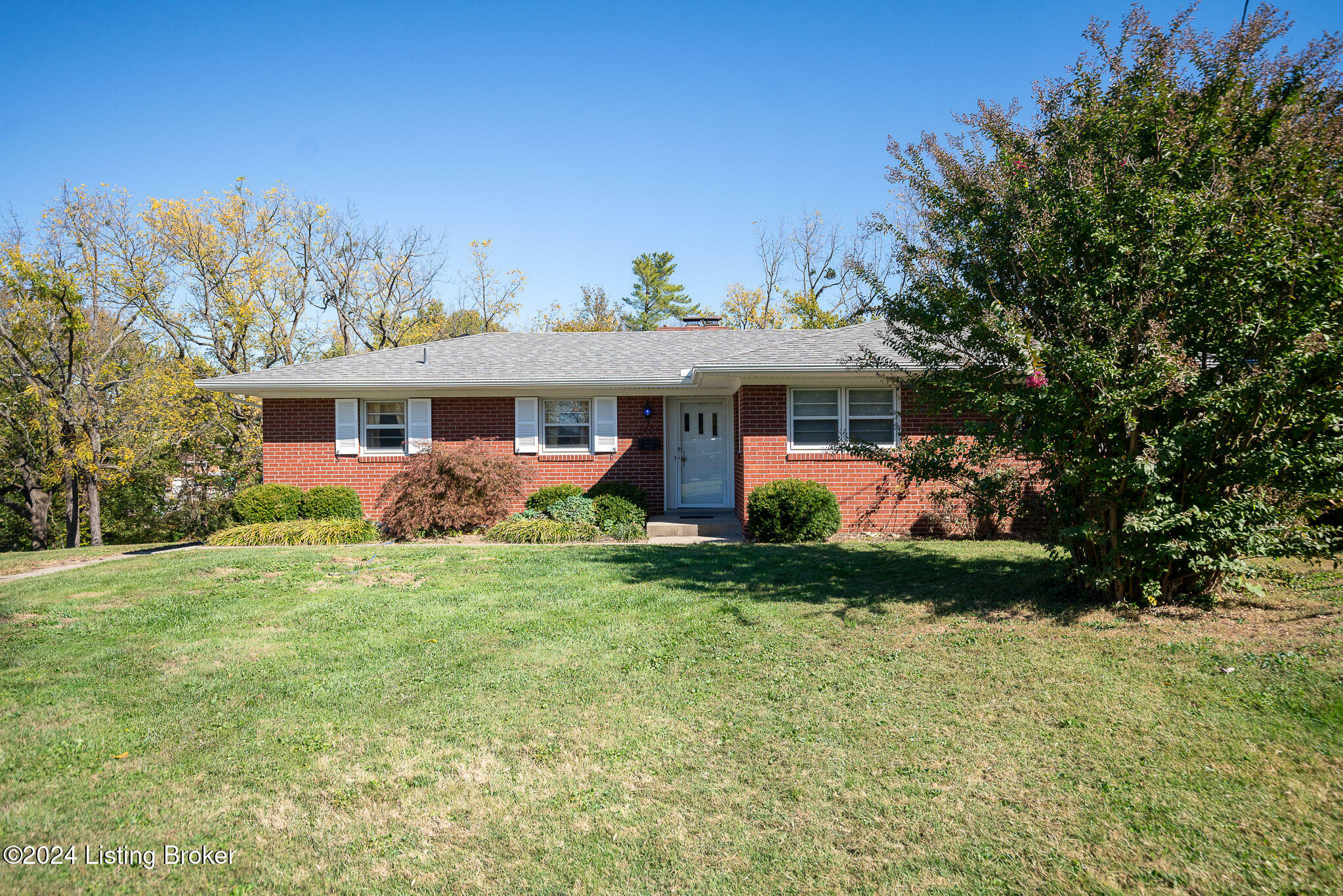 6009 Bolo Ct  Louisville KY 40219 photo