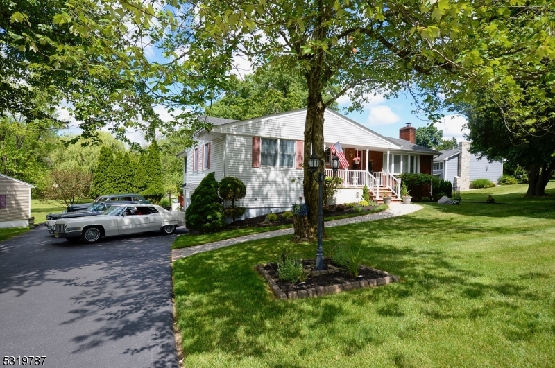 Property Photo:  705 Squaw Brook Rd  NJ 07508 