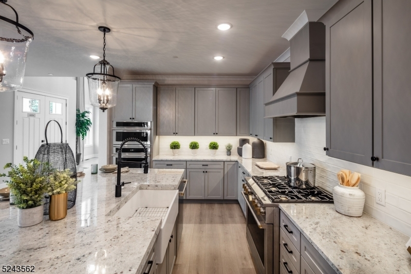 Property Photo: 34 Hillandale Dr 401 NJ 07945