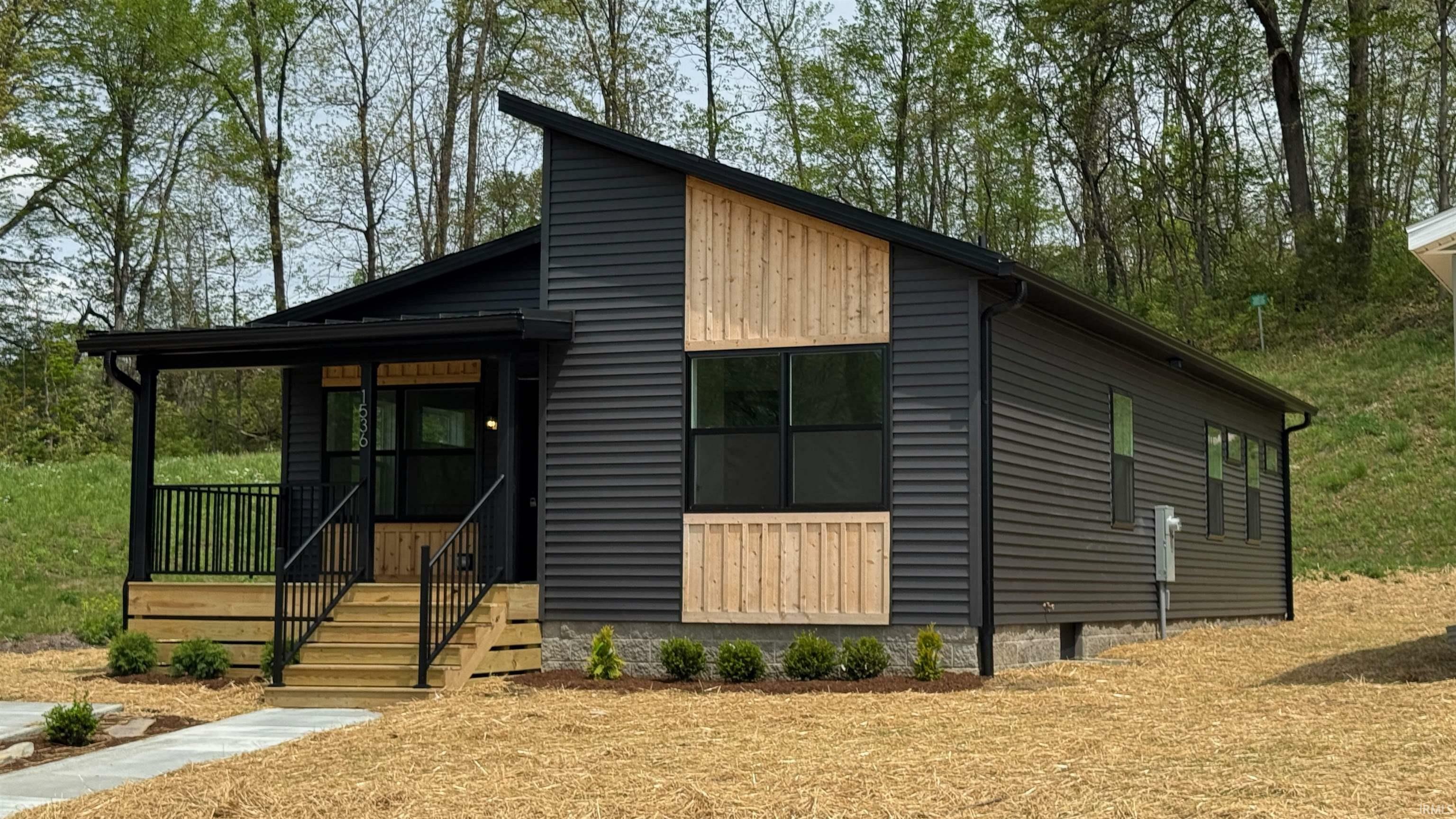 Property Photo: 1536 N Breckenridge Road IN 47404