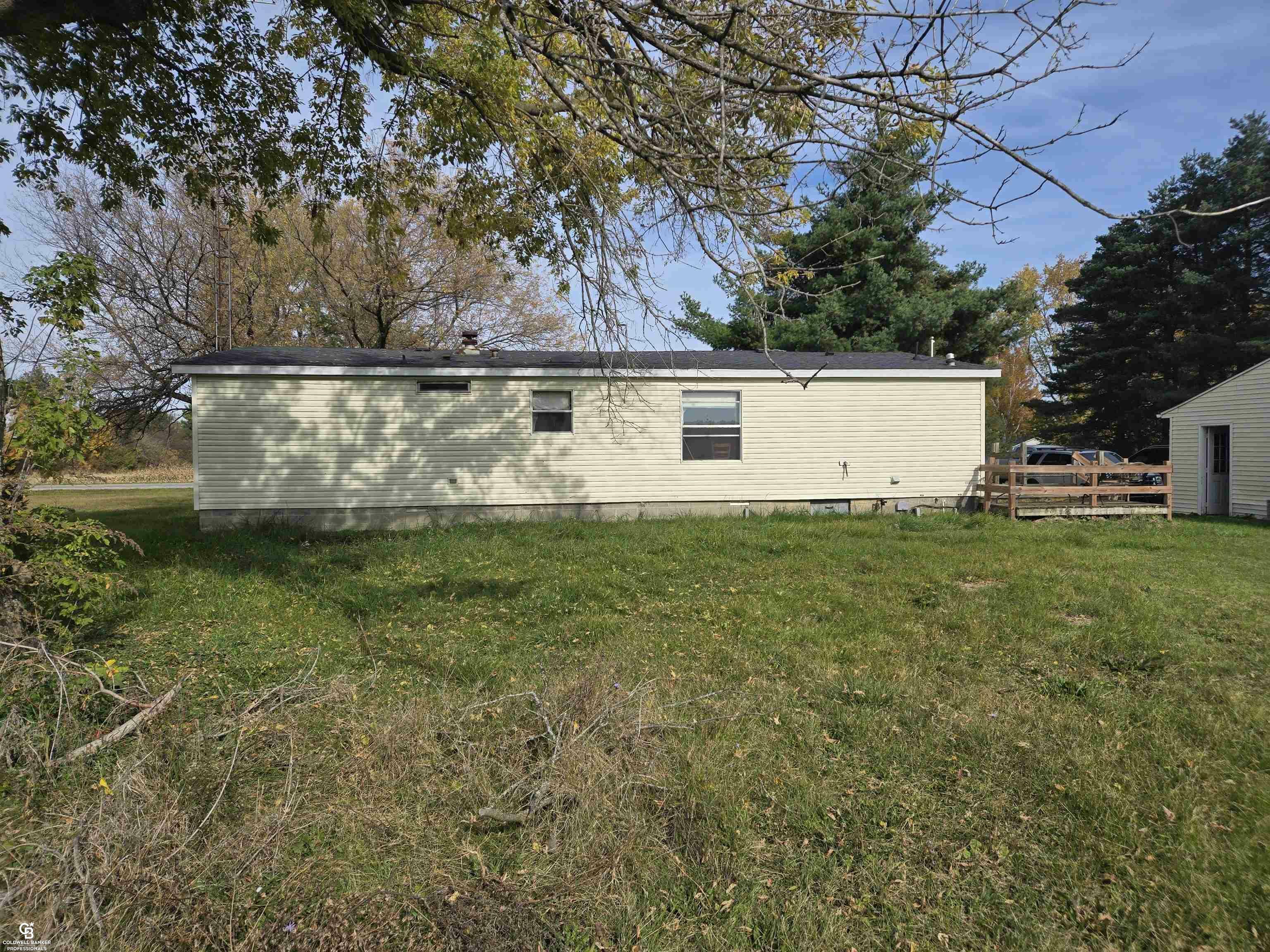 Property Photo:  7723 Yale Road  MI 48006 