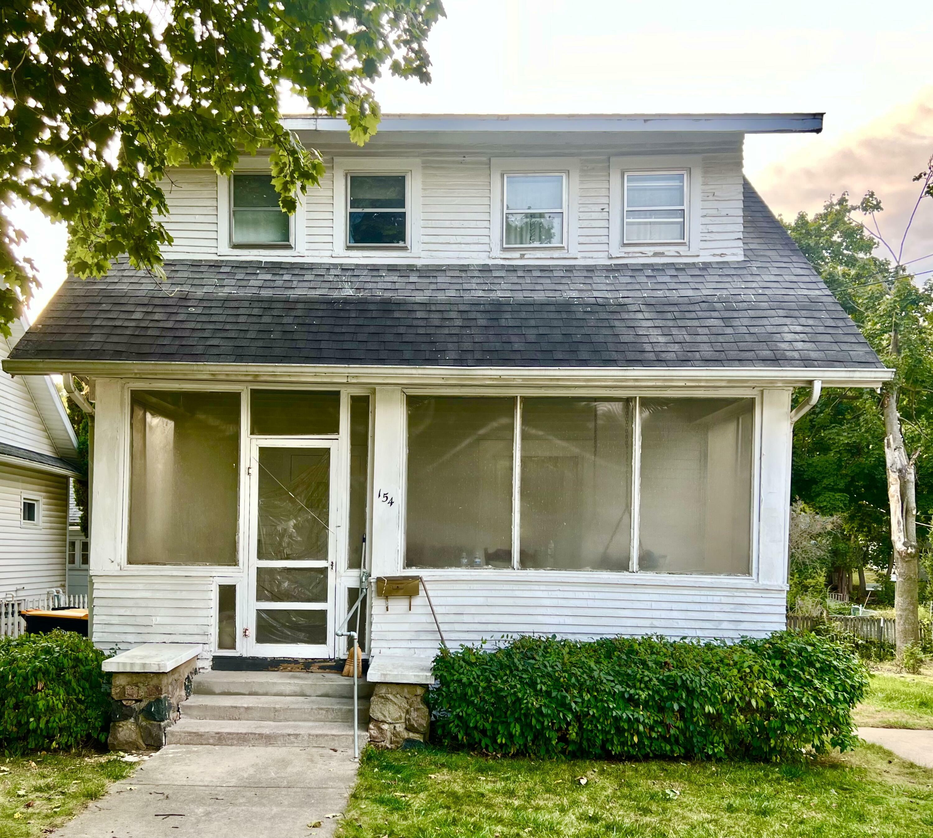 Property Photo:  154 S Manning Street  MI 49242 