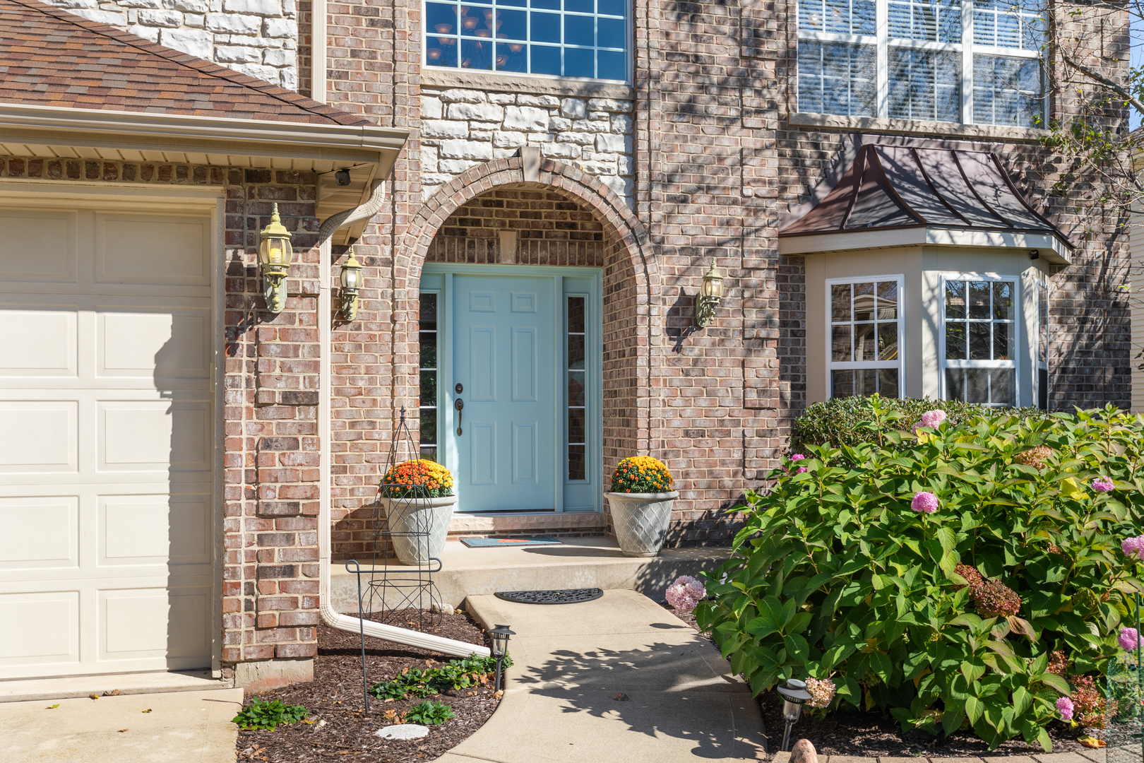 Property Photo:  12813 Skyline Drive  IL 60585 