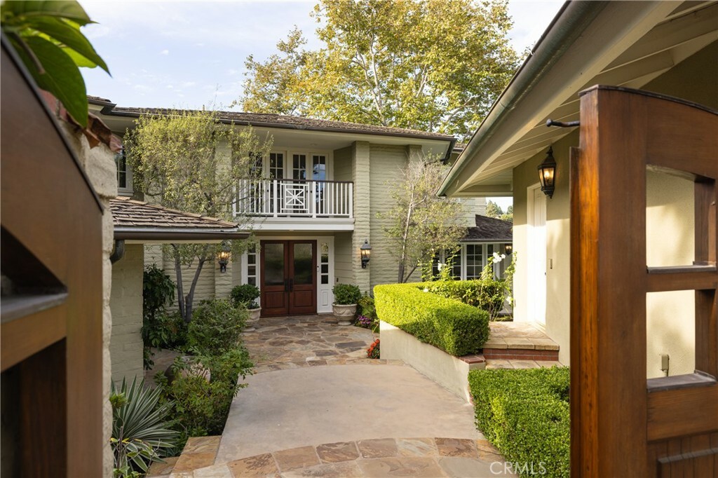 Property Photo:  3 Cypress Point Lane  CA 92660 