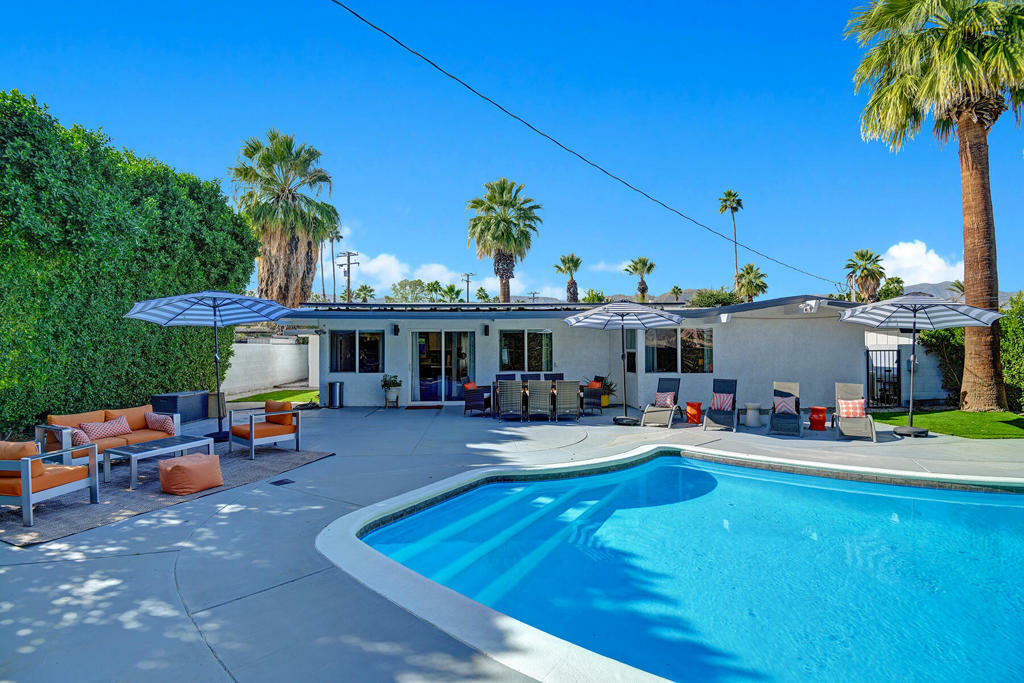 Property Photo:  45468 Panorama Drive  CA 92260 