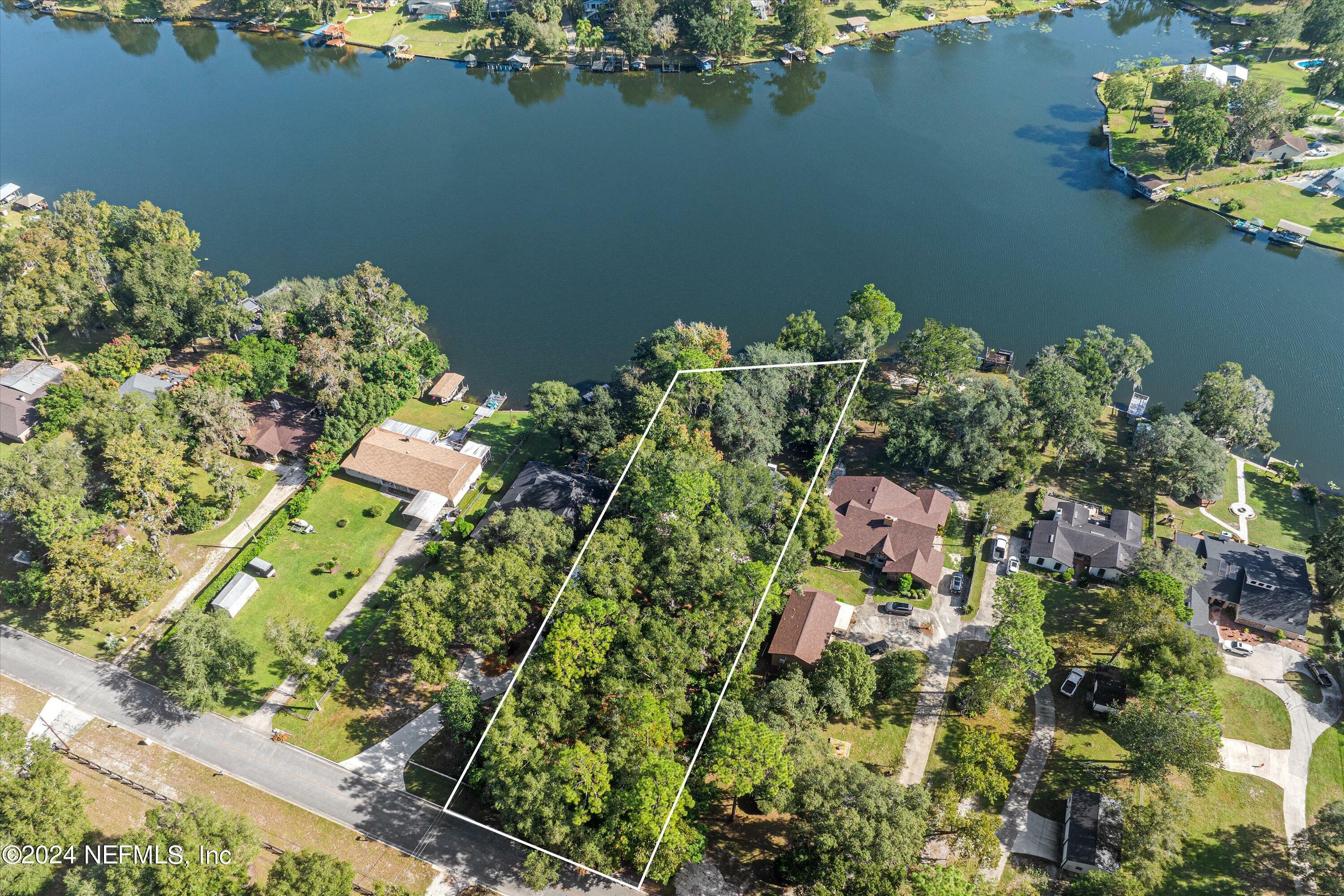 Property Photo:  797 Arthur Moore Drive  FL 32043 