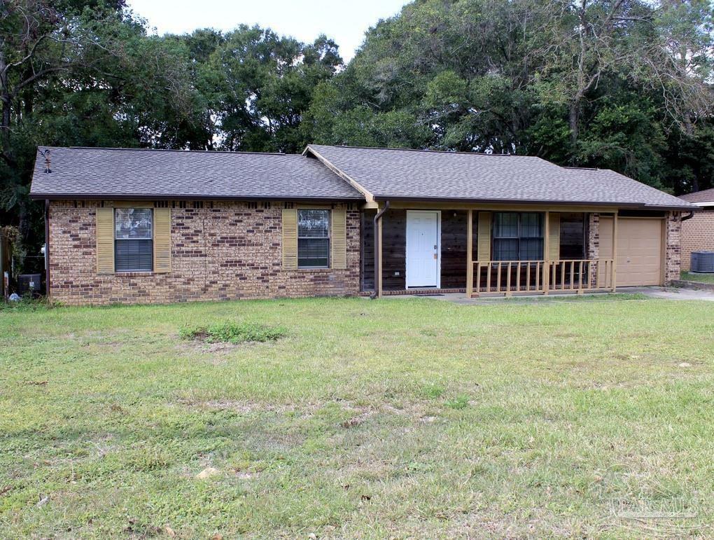 Property Photo:  6189 Forest Pines Dr  FL 32526 