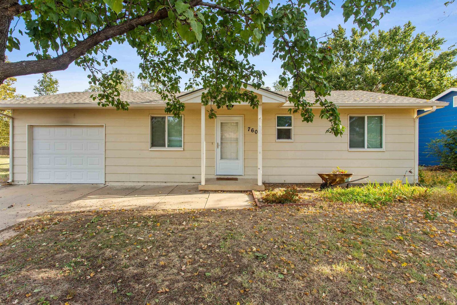 Property Photo:  760 W Lockwood  KS 67217 
