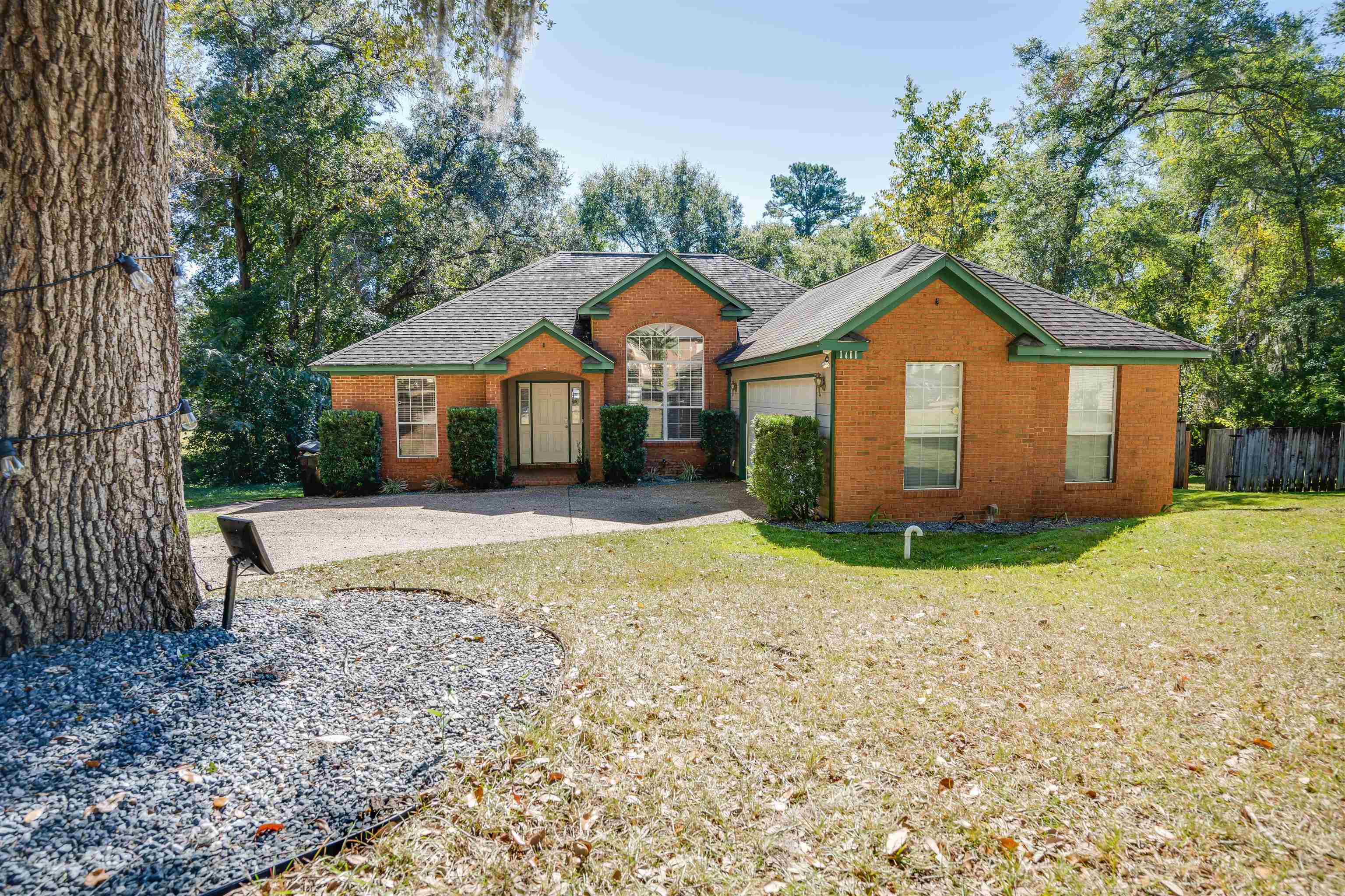 Property Photo:  1711 Riverbirch Hollow  FL 32308 