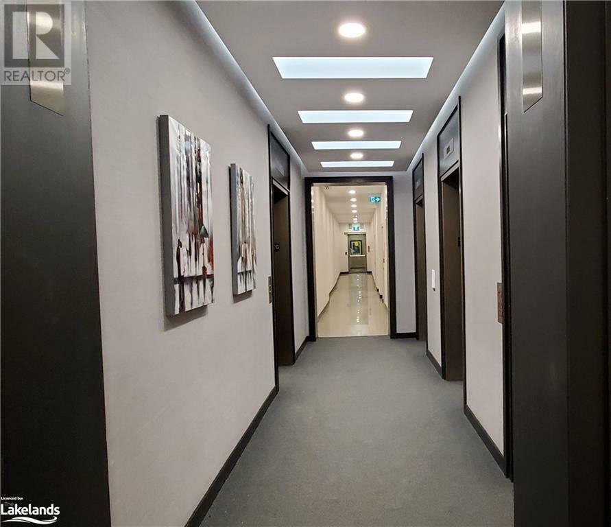 Photo de la propriété:  23 Hollywood Avenue  ON M2N 7L8 