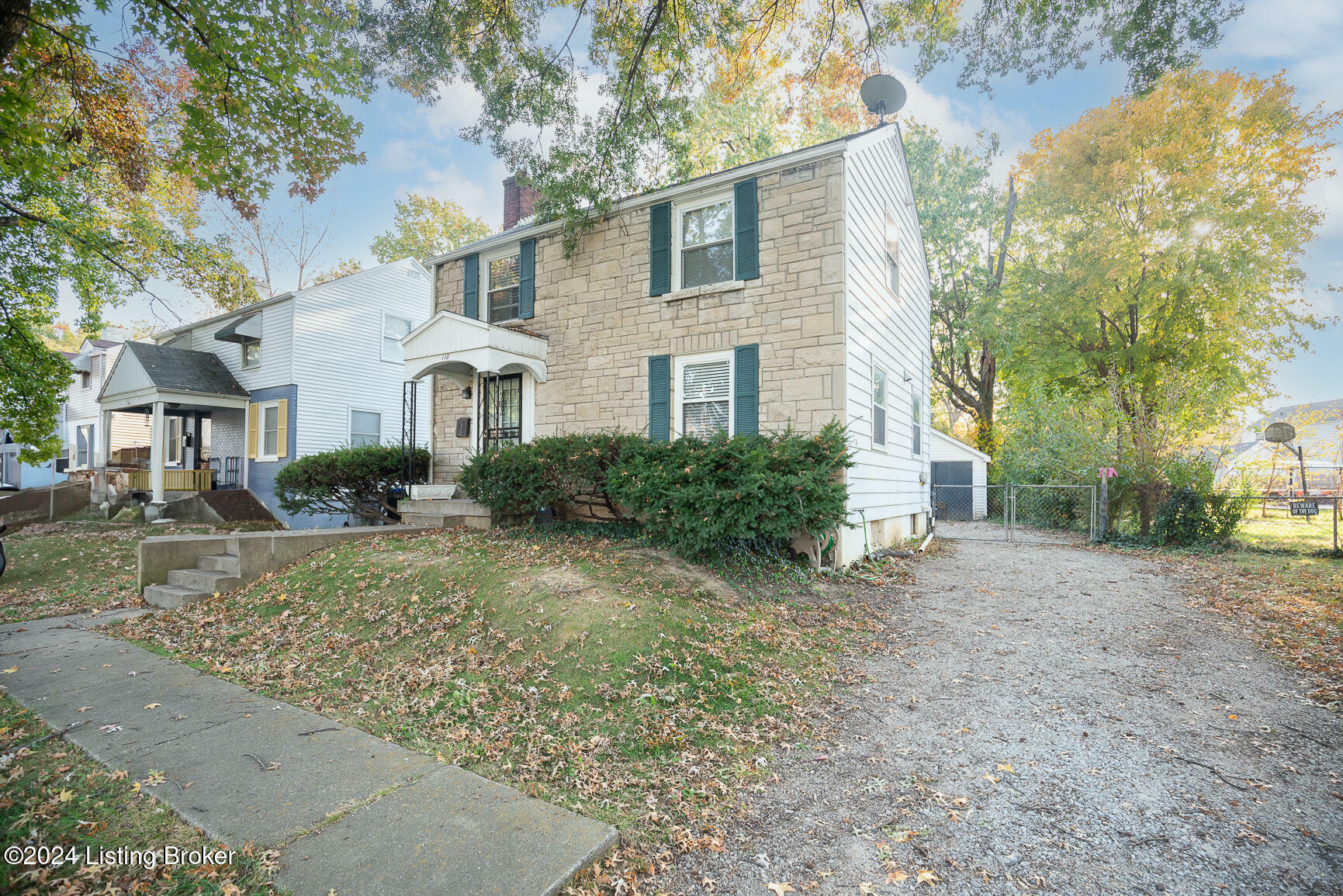 Property Photo:  118 Lawndale Ave  KY 40214 