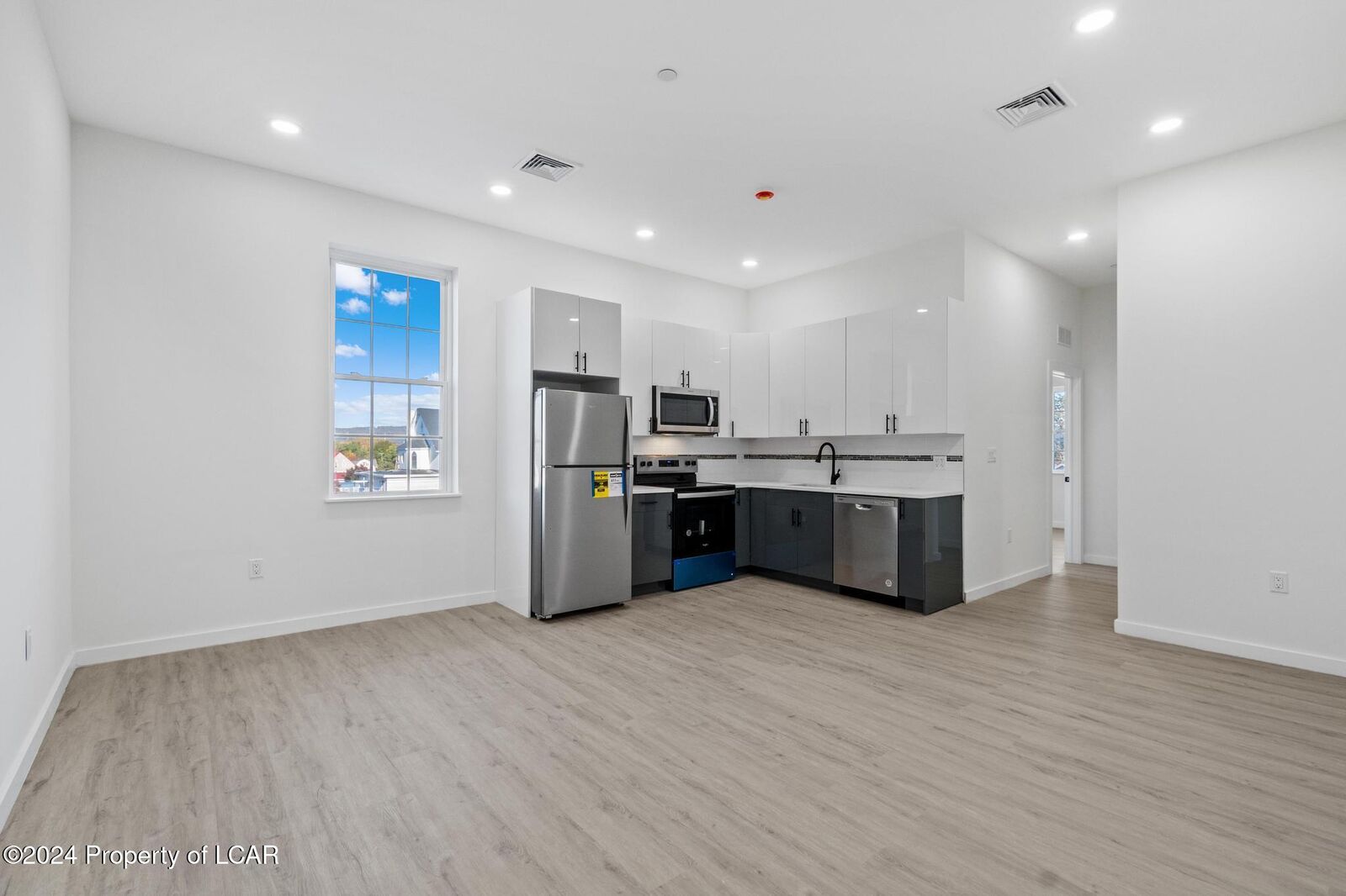 Property Photo:  190 Matson Avenue 11  PA 18705 