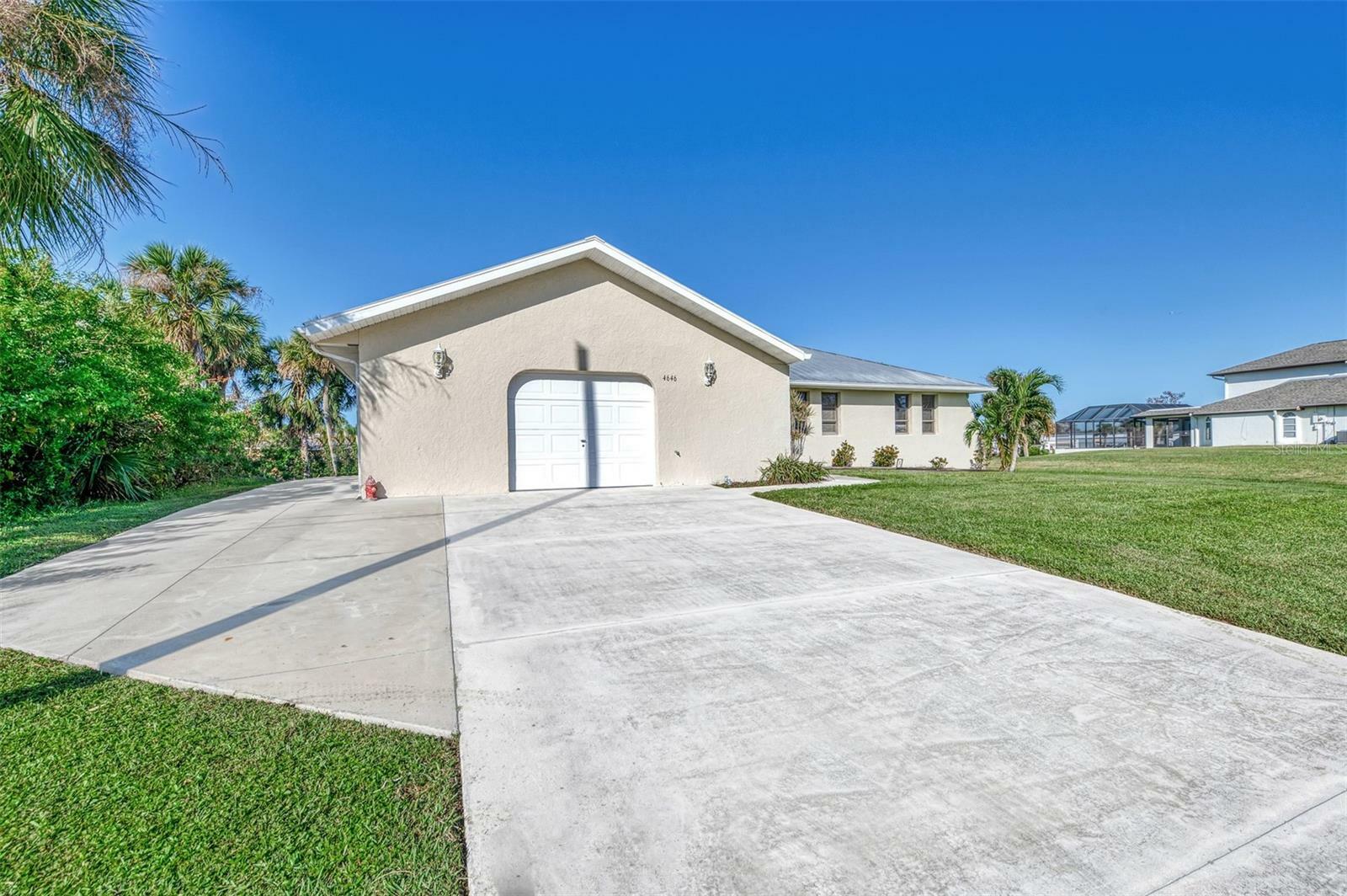 Property Photo:  4646 Fallon Circle  FL 33948 