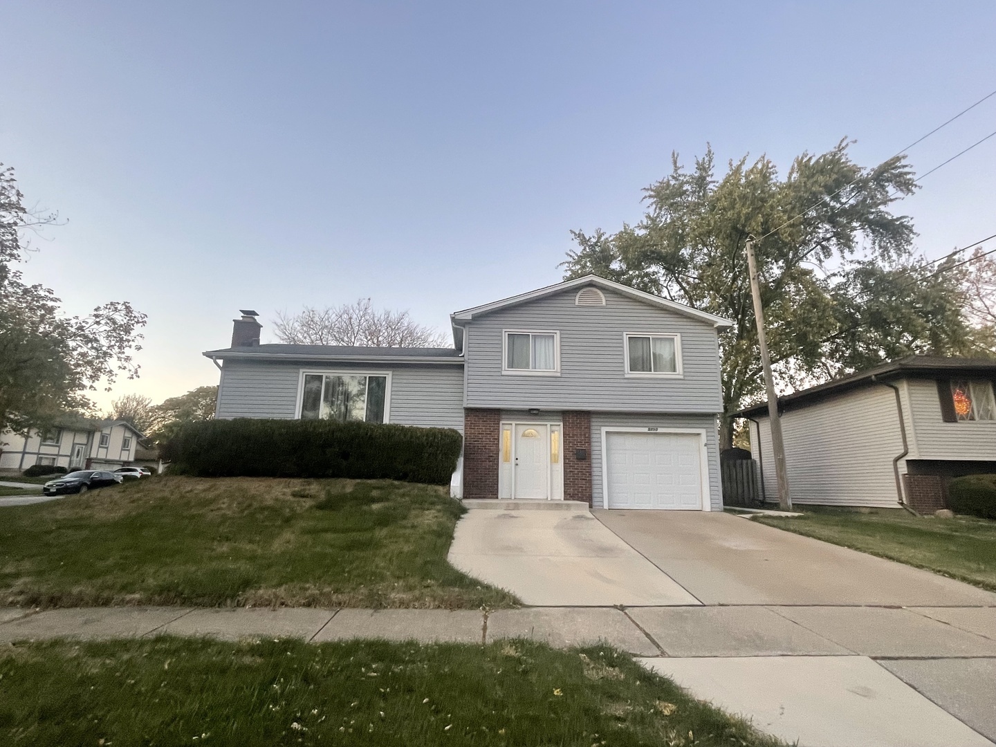 5190 Coulter Road  Oak Forest IL 60452 photo