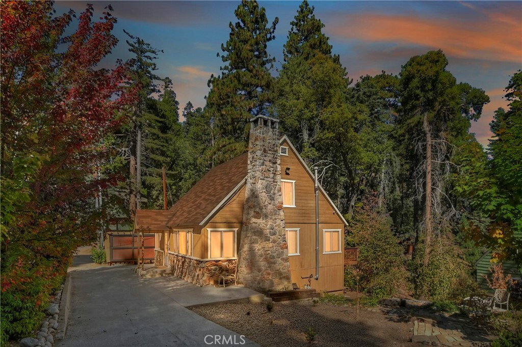 Property Photo:  863 Oak Road  CA 92386 